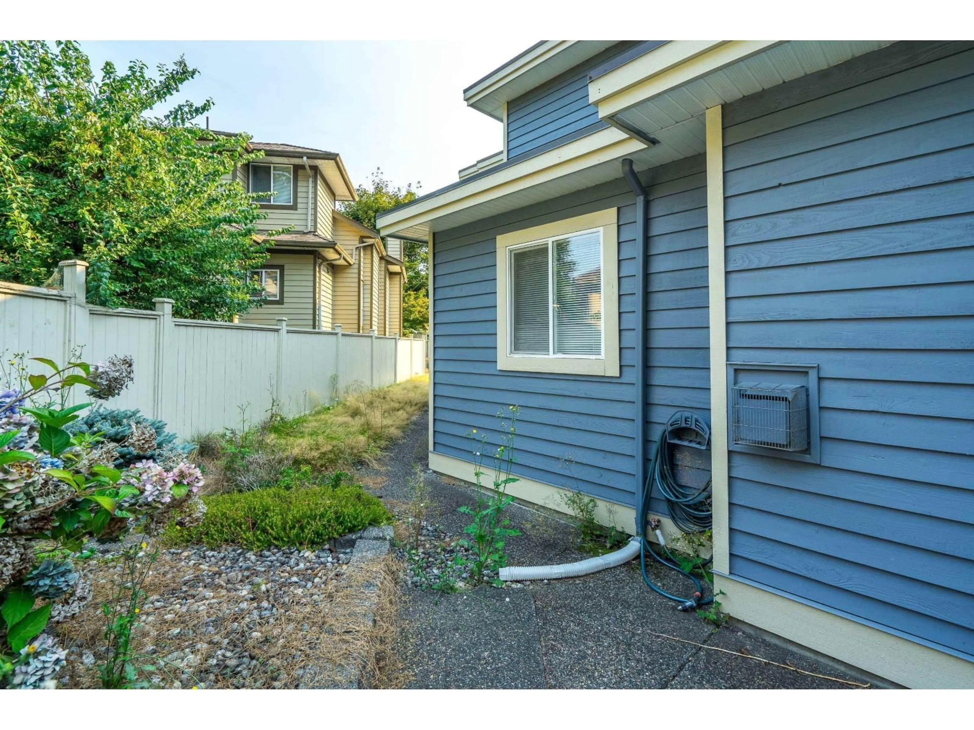 Unknown for 6779 CHATEAU, Delta British Columbia V4E3M7