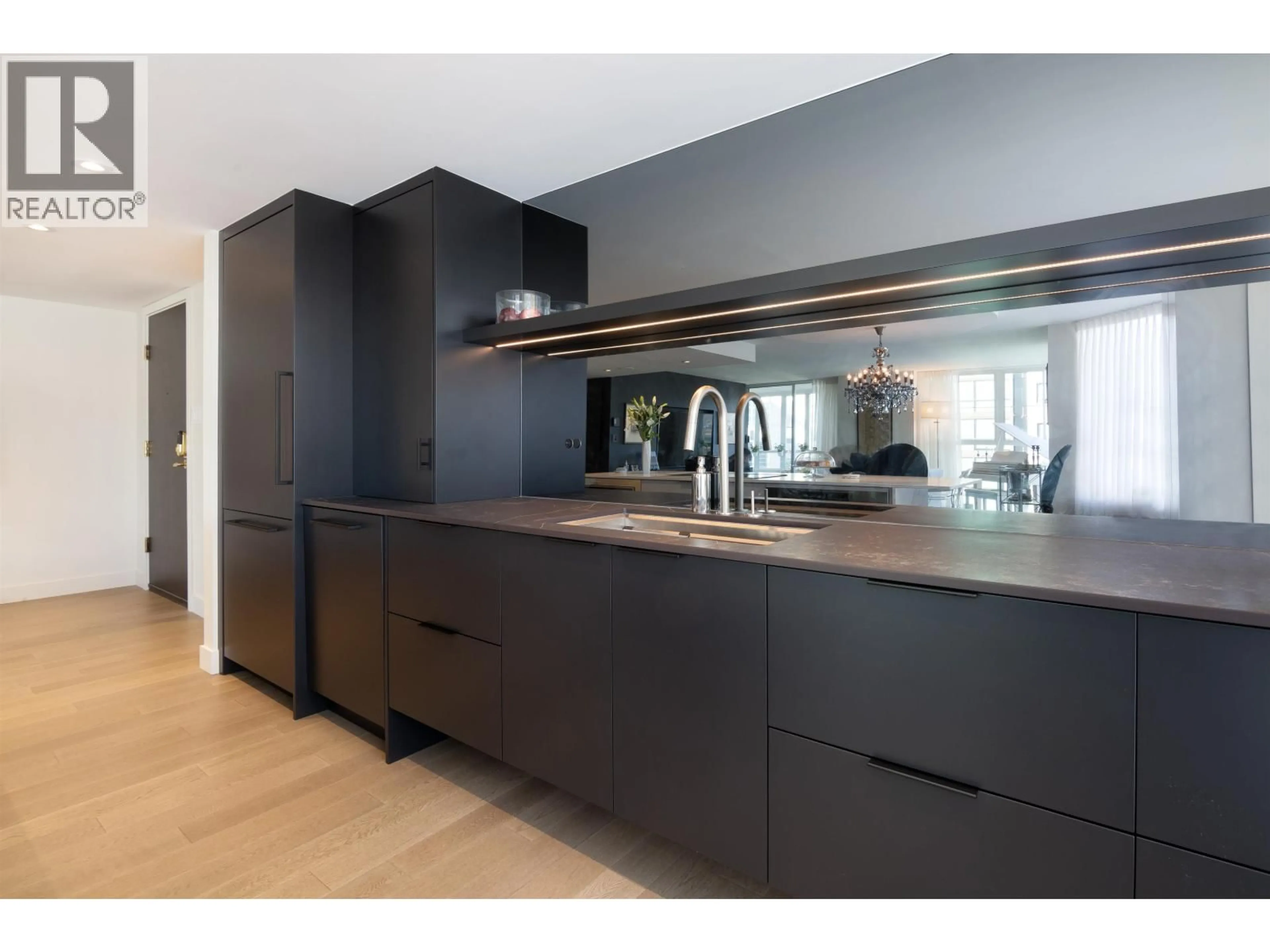 Contemporary kitchen, wood/laminate floor for 1001 - 717 JERVIS STREET, Vancouver British Columbia V6E4L5