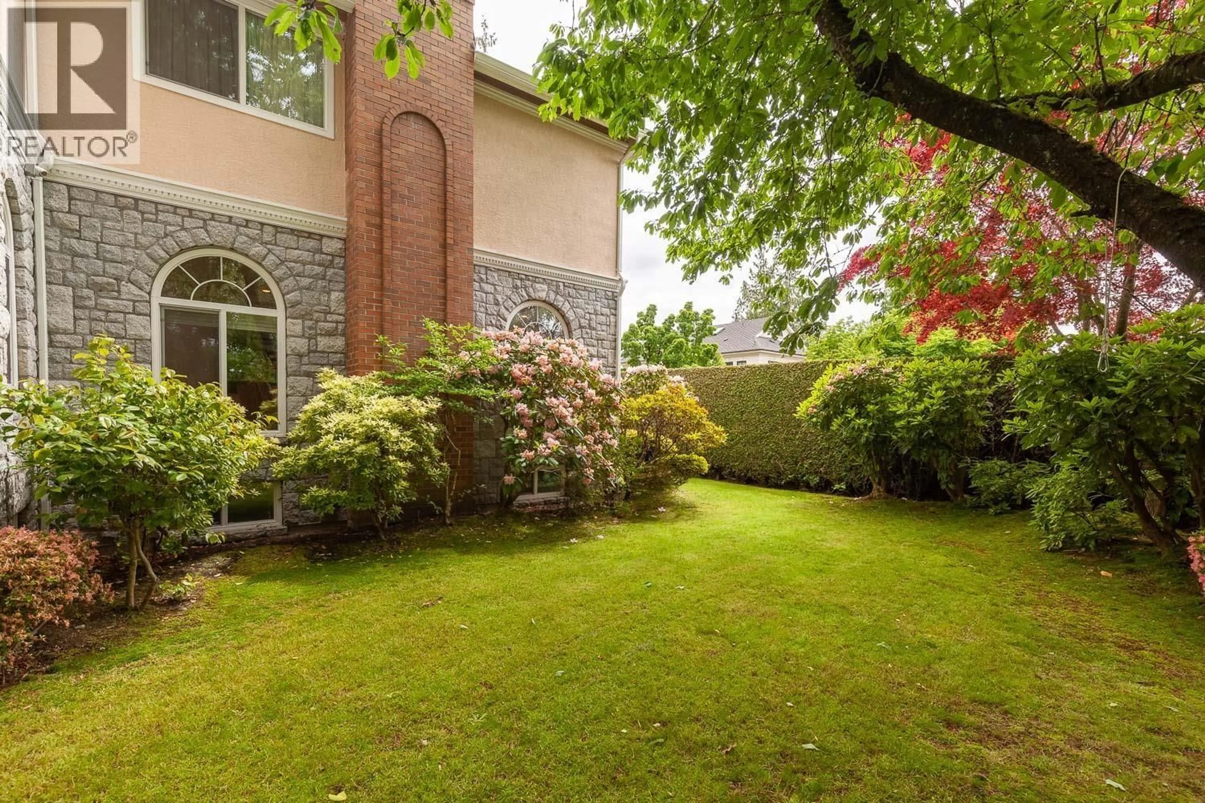 Patio, street for 1989 52ND AVENUE, Vancouver British Columbia V6P1J6