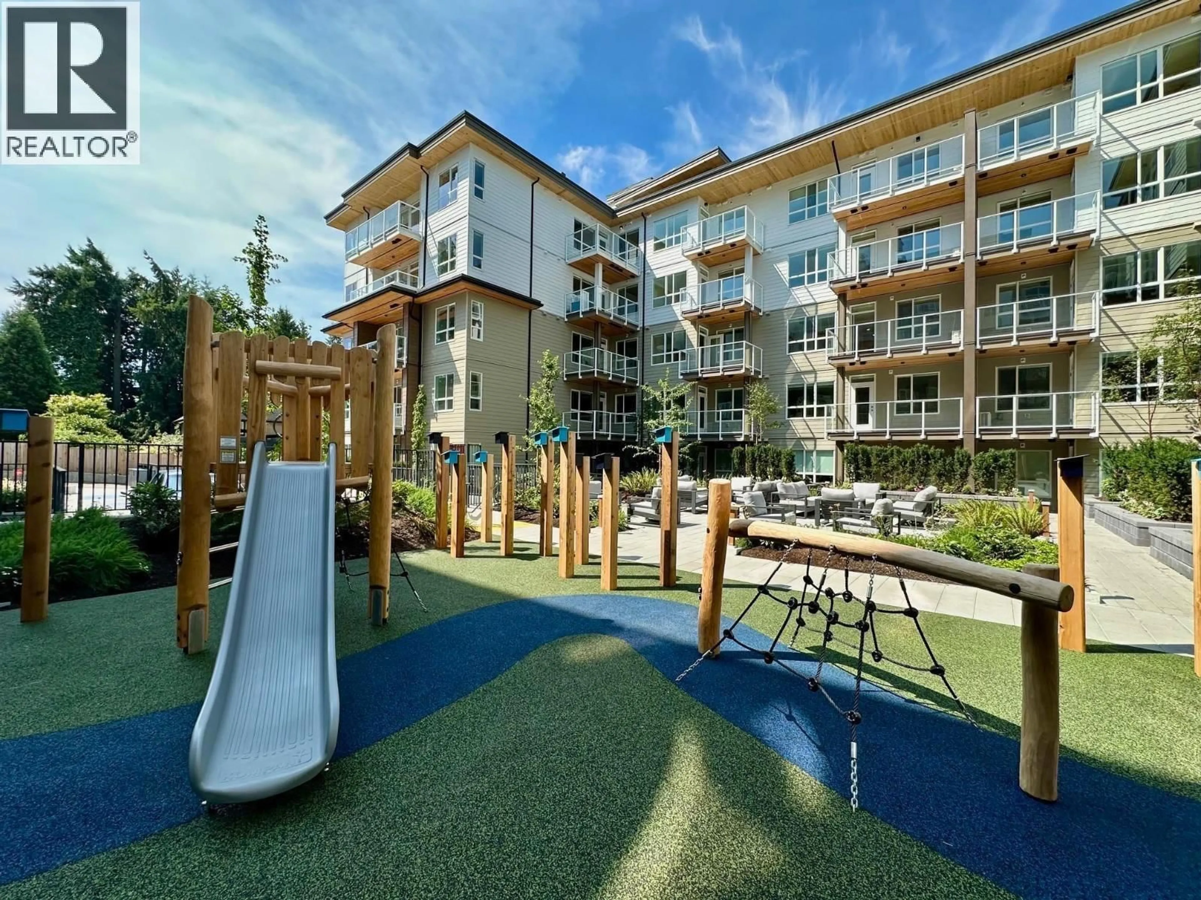 Patio, building for 313 - 723 GROVER AVENUE, Coquitlam British Columbia V3J0L9