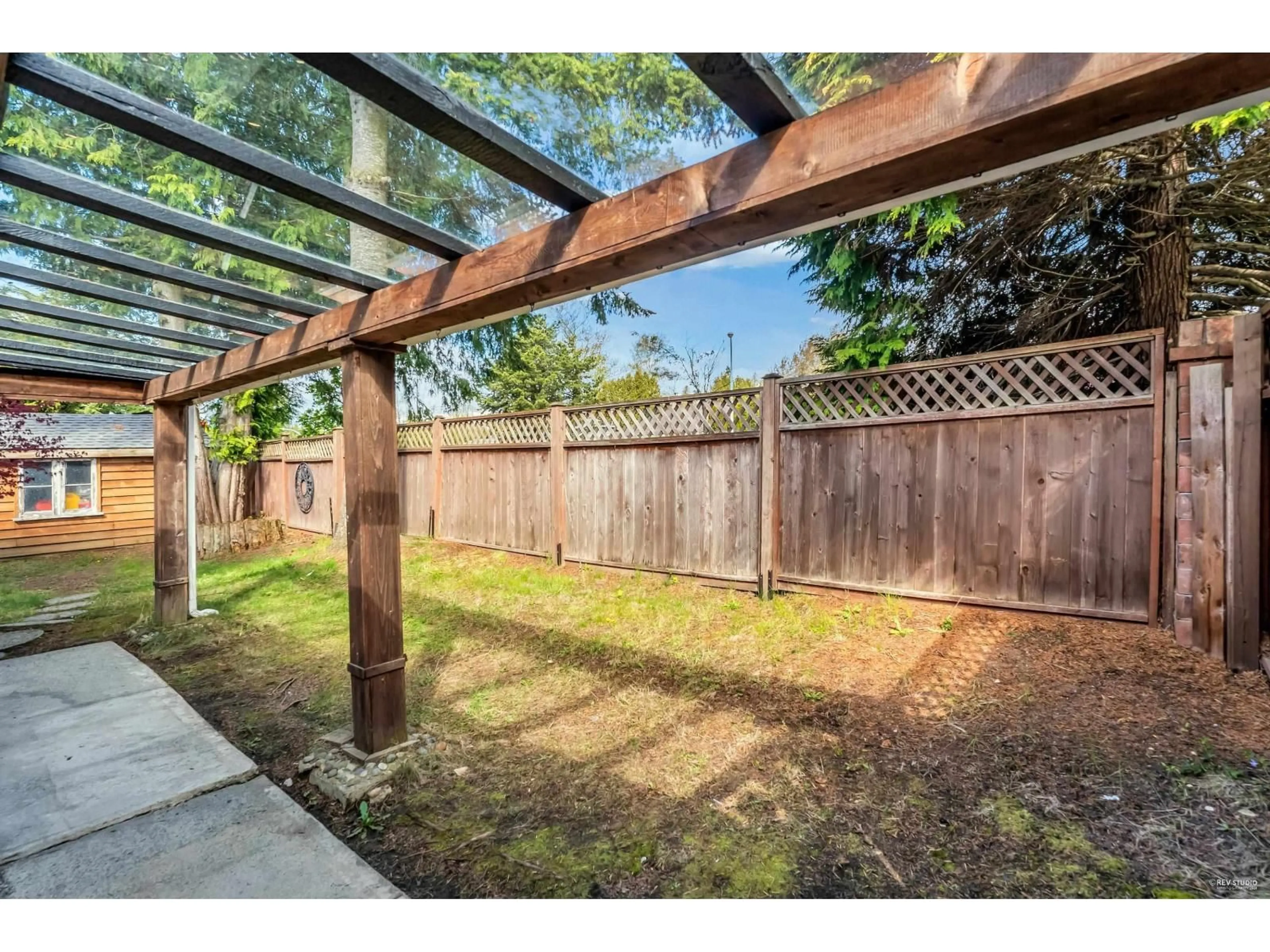 Patio, street for 1983 148A, Surrey British Columbia V4A6R6
