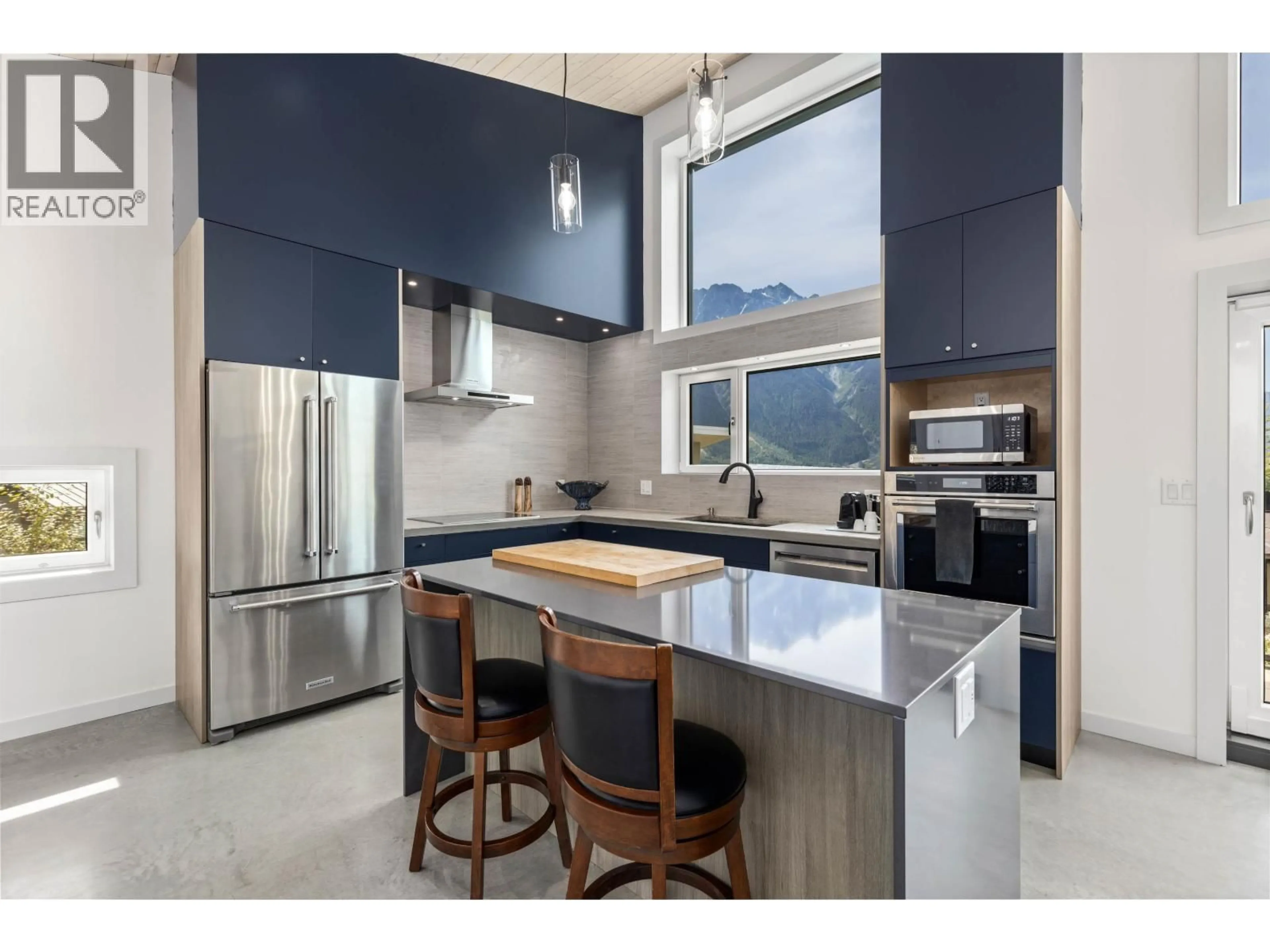 Contemporary kitchen, ceramic/tile floor for 7666 CERULEAN DRIVE, Pemberton British Columbia V0N2L3