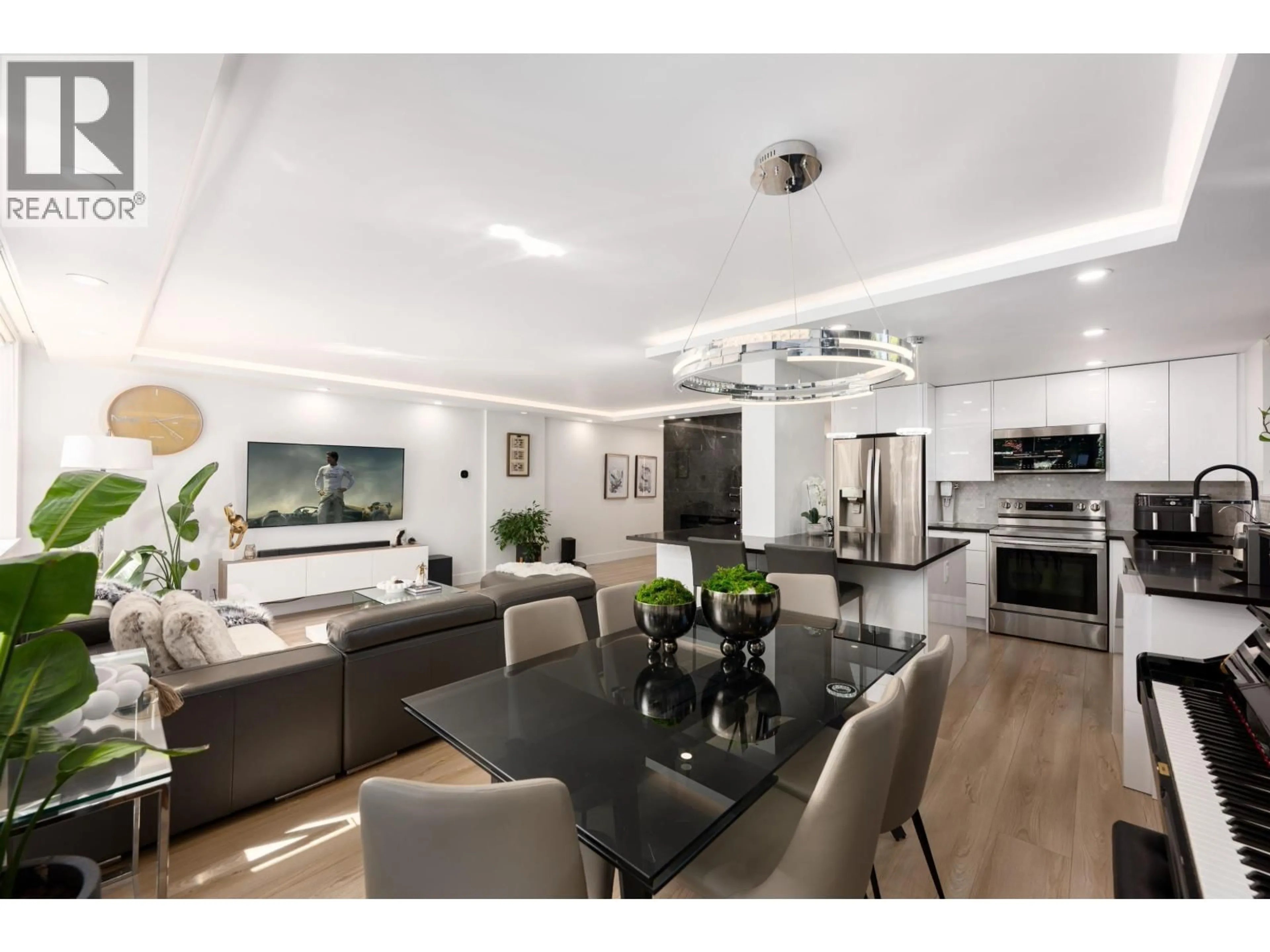 Open concept kitchen, unknown for L1 - 555 13TH STREET, West Vancouver British Columbia V7T2N8