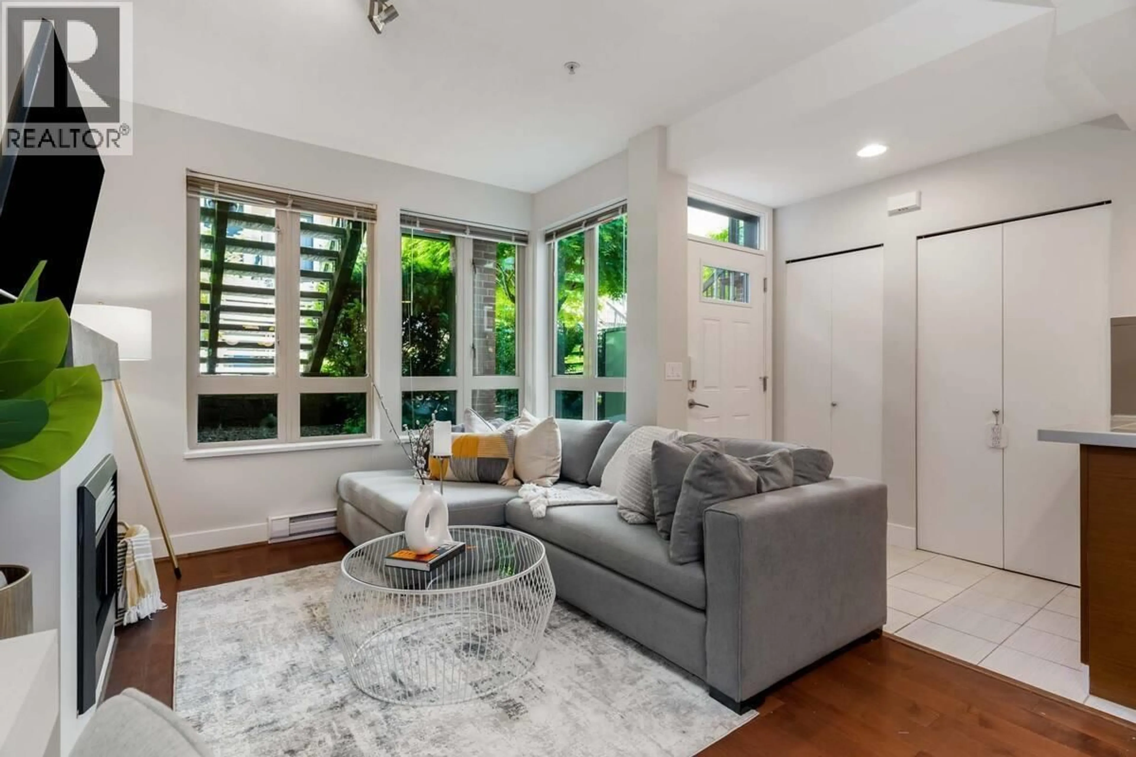 Living room with furniture, unknown for 78 - 728 14TH STREET, North Vancouver British Columbia V7M0A8