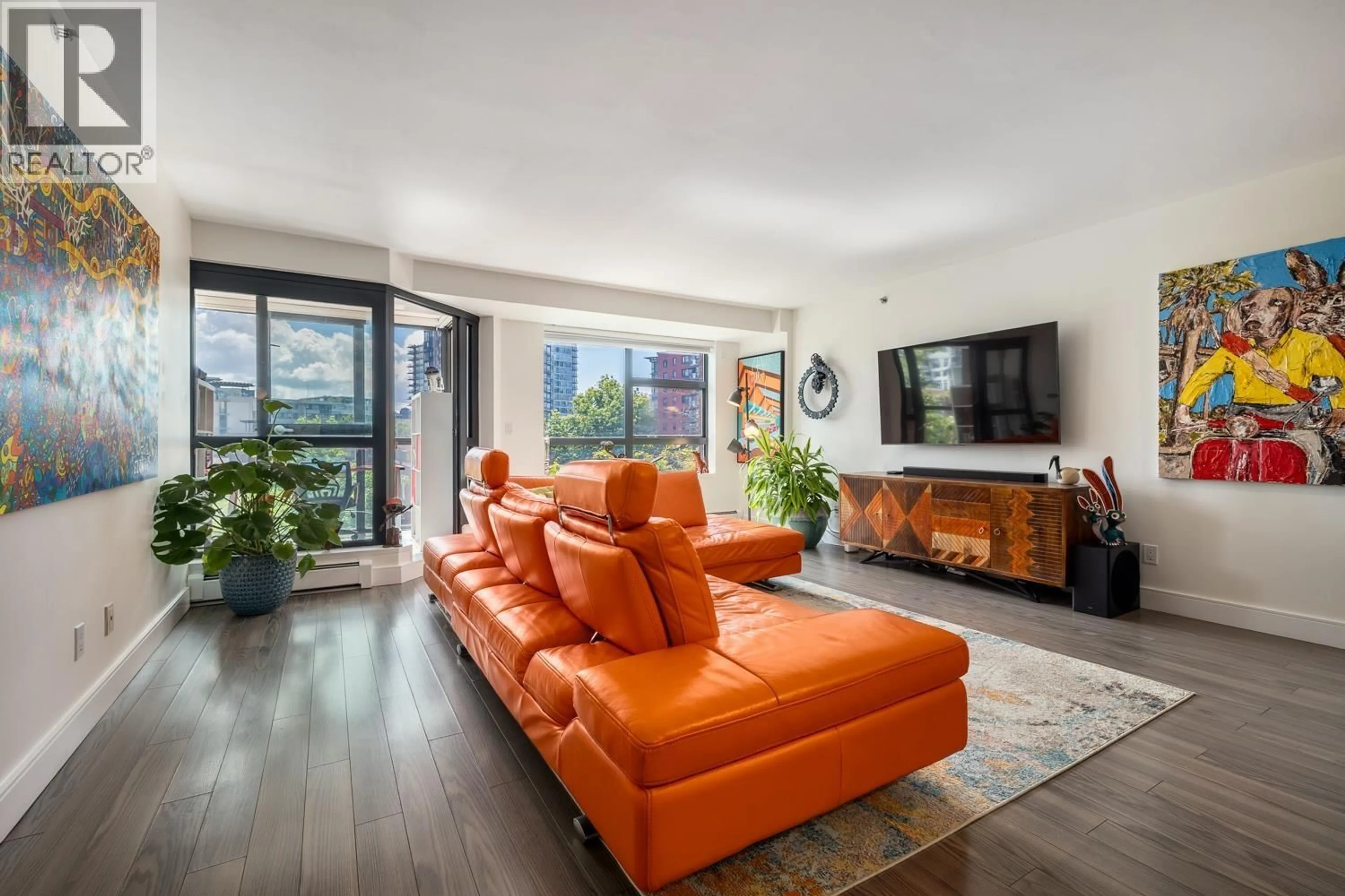 Living room with furniture, unknown for 303 - 212 DAVIE STREET, Vancouver British Columbia V6B5Z4