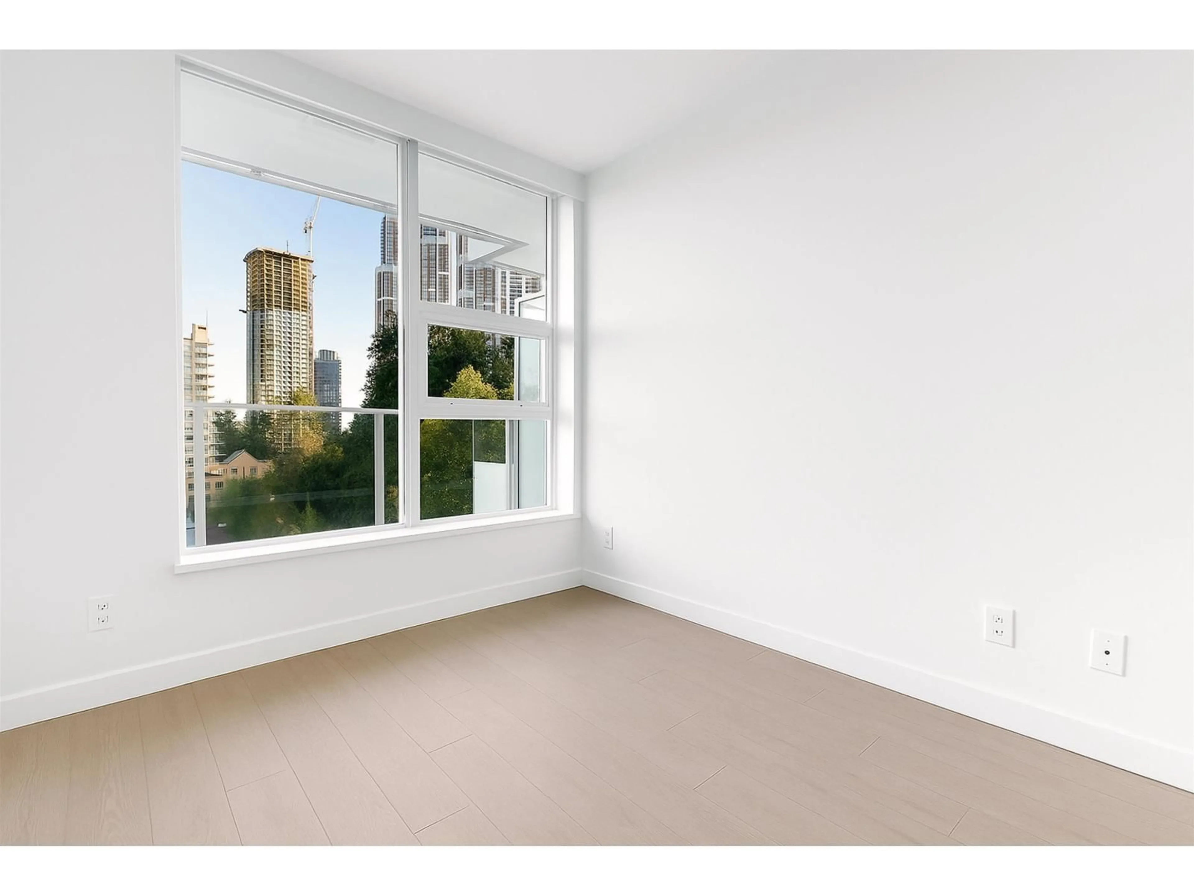 A pic of a room for 805 - 13768 100, Surrey British Columbia V3T0V2