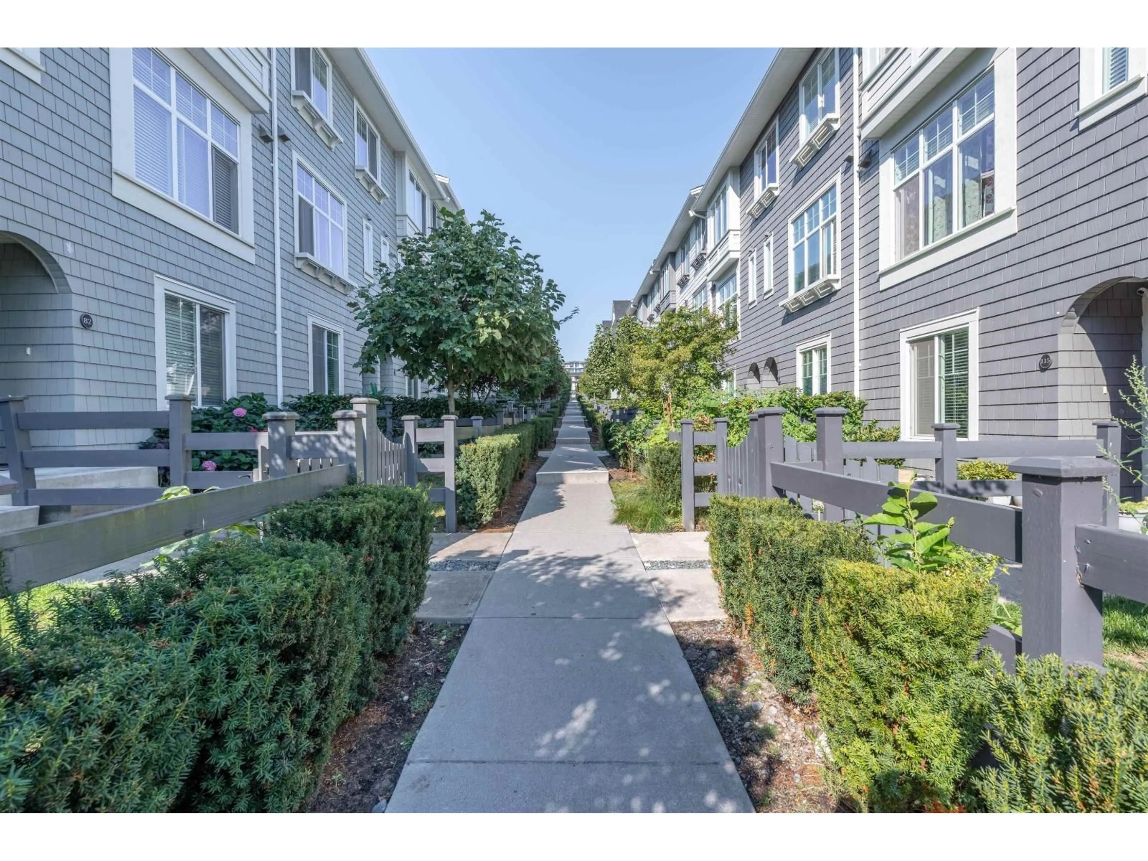 Patio, street for 115 - 8168 136A, Surrey British Columbia V3W2Z6