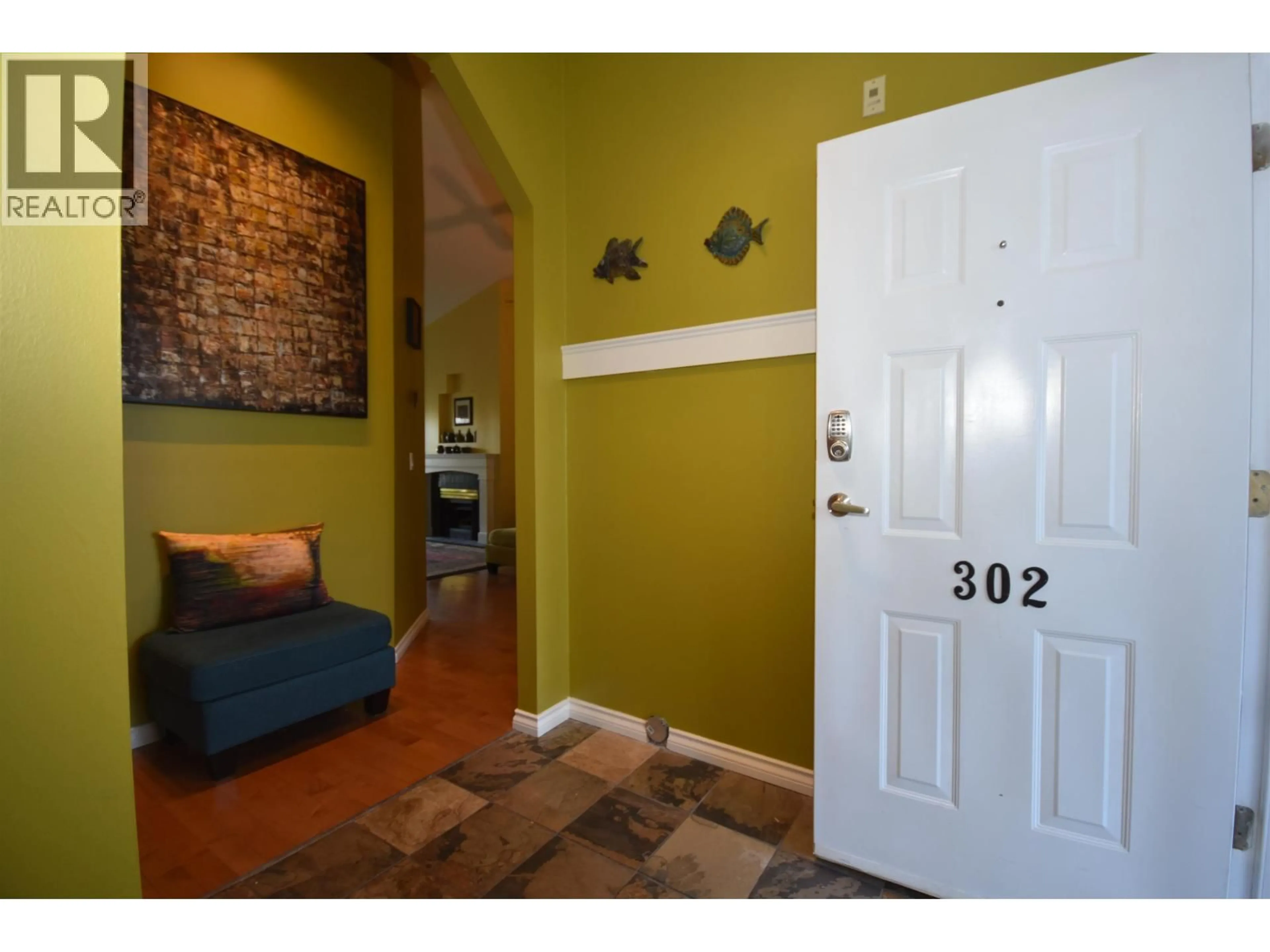 Indoor entryway for 302 - 4955 RIVER ROAD, Delta British Columbia V4K4V9