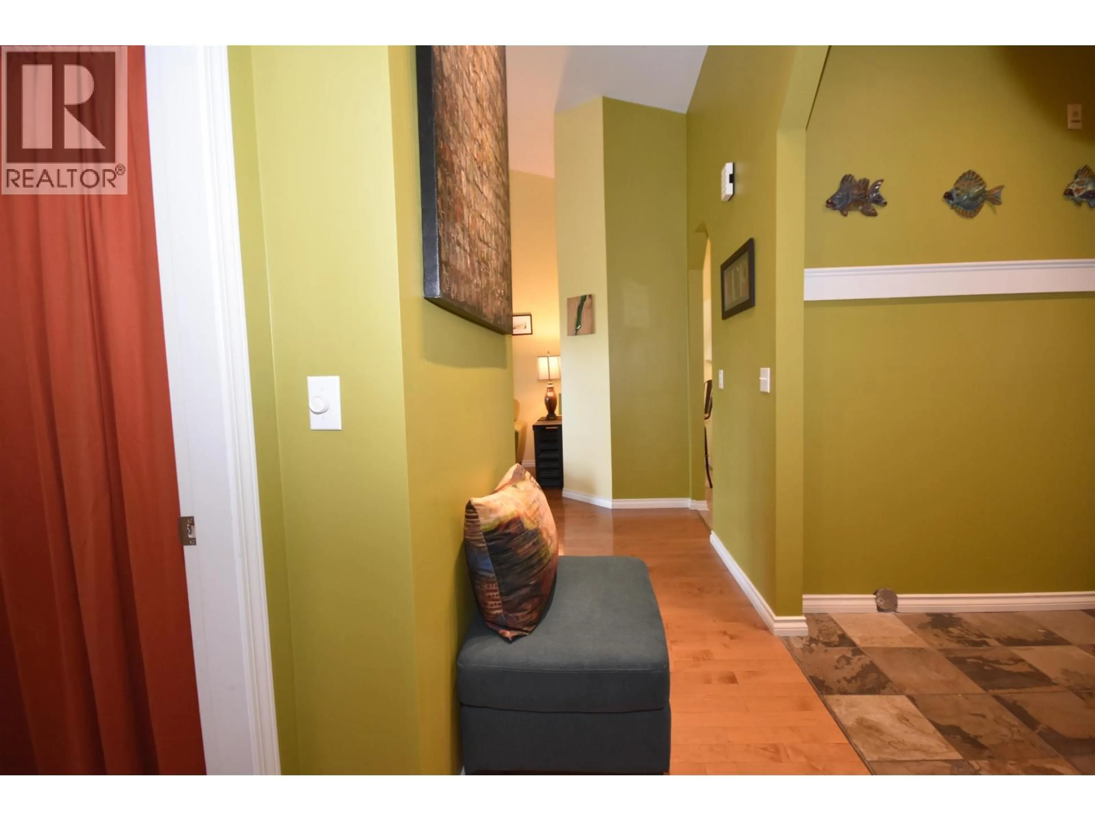 Indoor entryway for 302 - 4955 RIVER ROAD, Delta British Columbia V4K4V9