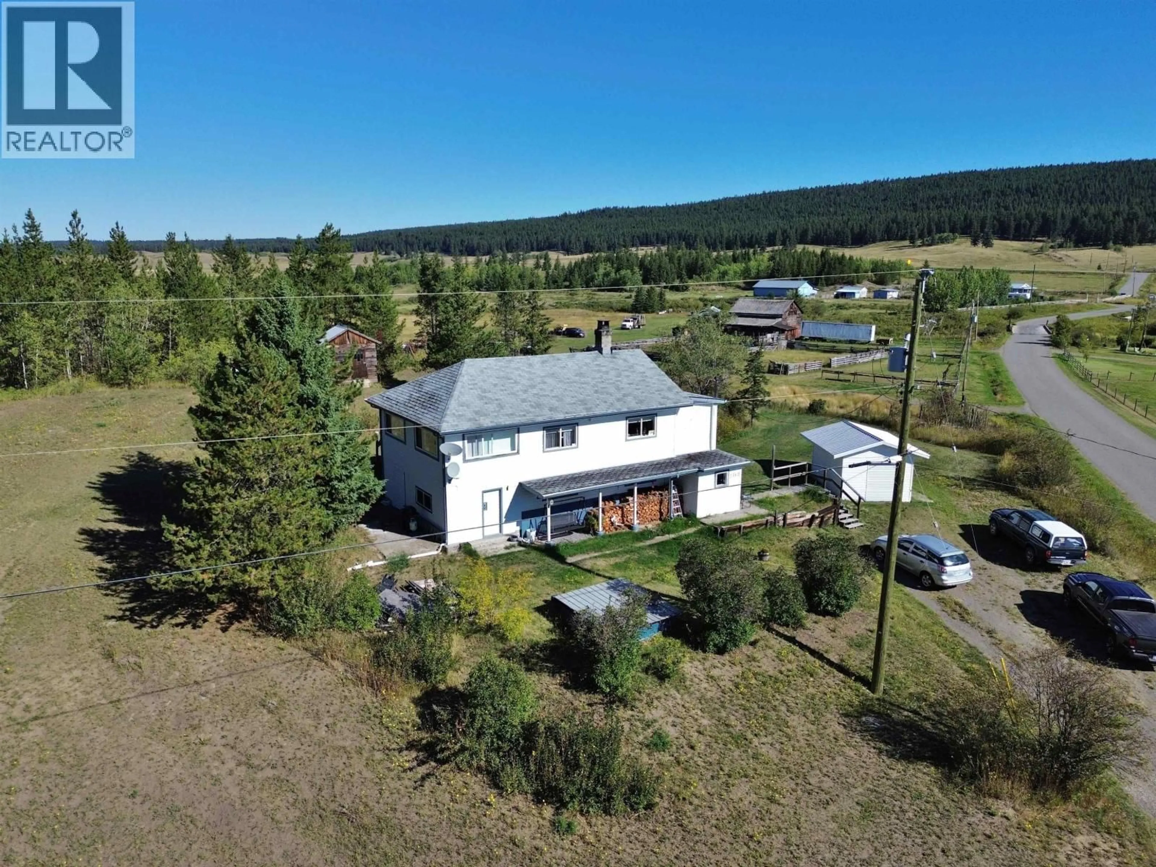 A pic from outside/outdoor area/front of a property/back of a property/a pic from drone, mountain view for 2752 ENTERPRISE ROAD, Williams Lake British Columbia V0K1T1