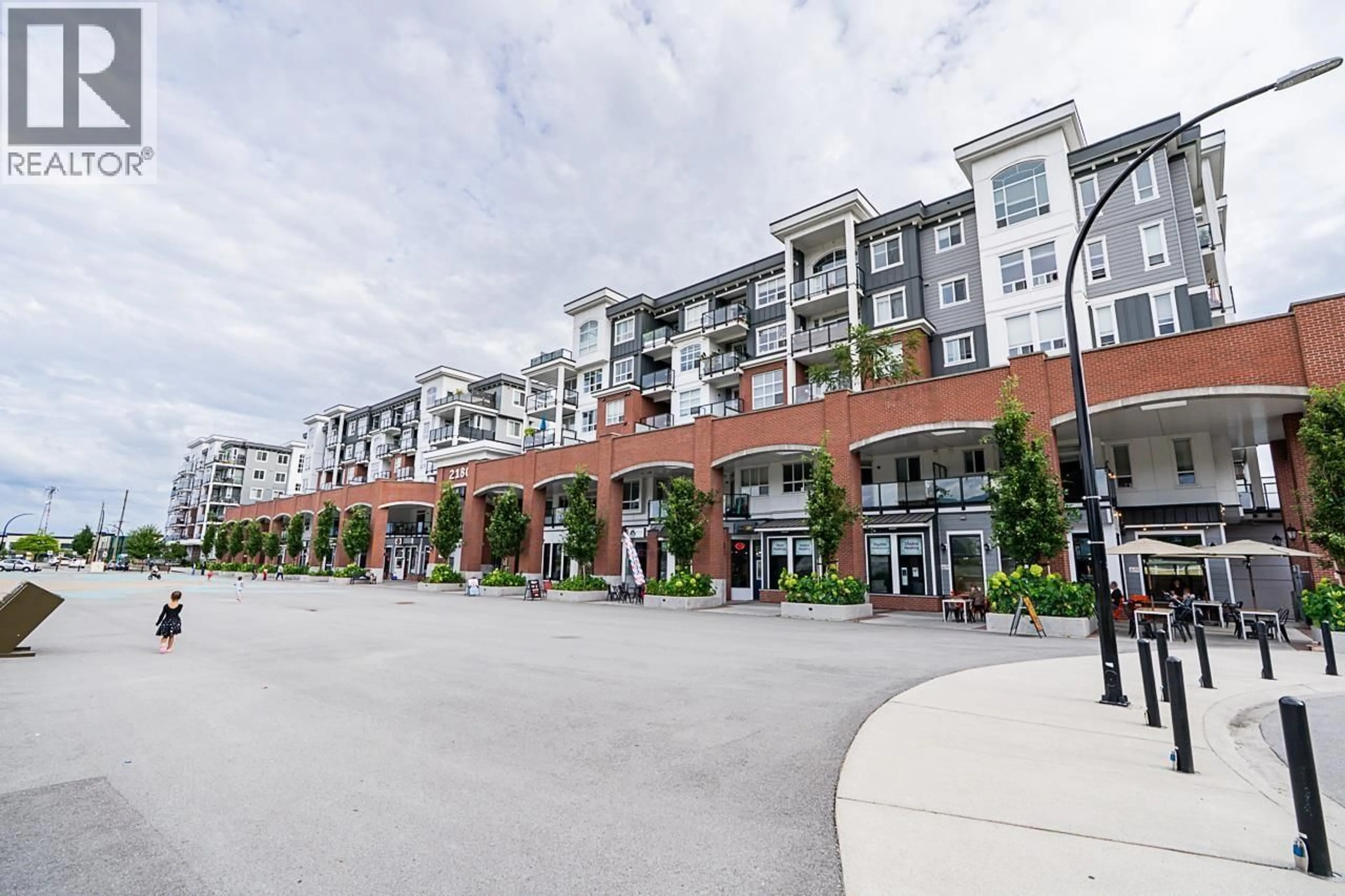 Patio, unknown for 3521 - 2180 KELLY AVENUE, Port Coquitlam British Columbia V3C0S4