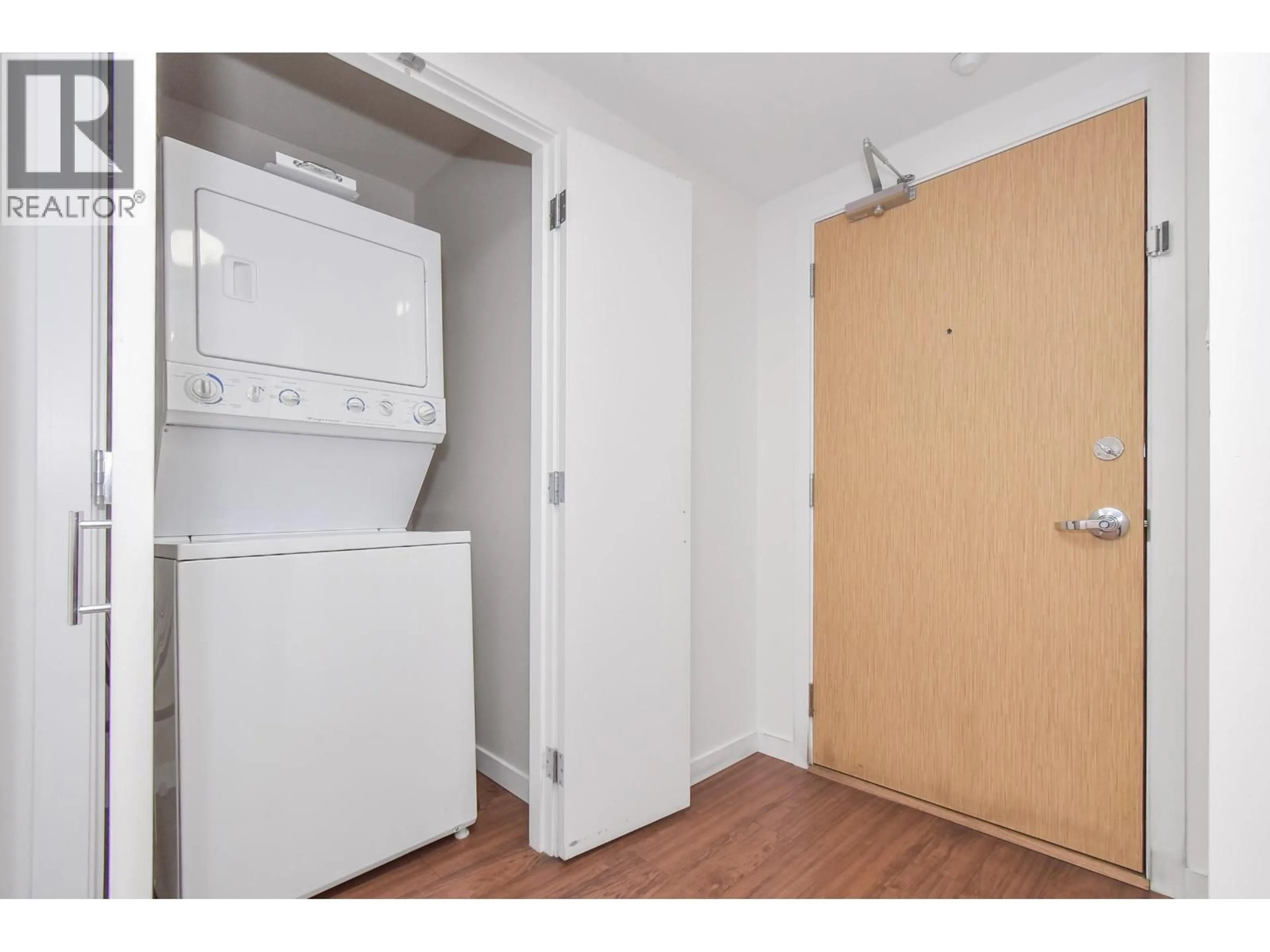 Storage room or clothes room or walk-in closet for 804 - 8120 LANSDOWNE ROAD, Richmond British Columbia V6X0A1