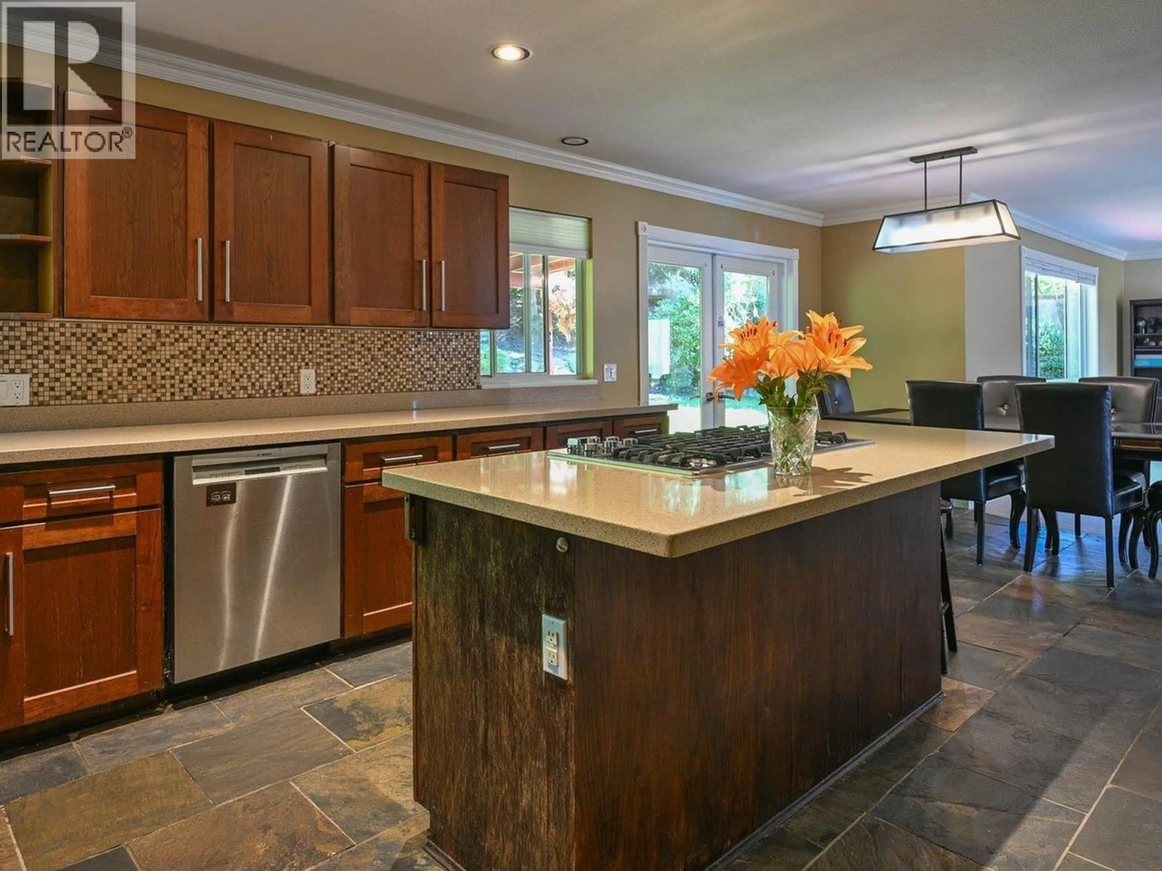 Open concept kitchen, ceramic/tile floor for 1422 MAGNOLIA PLACE, Coquitlam British Columbia V3H4S8