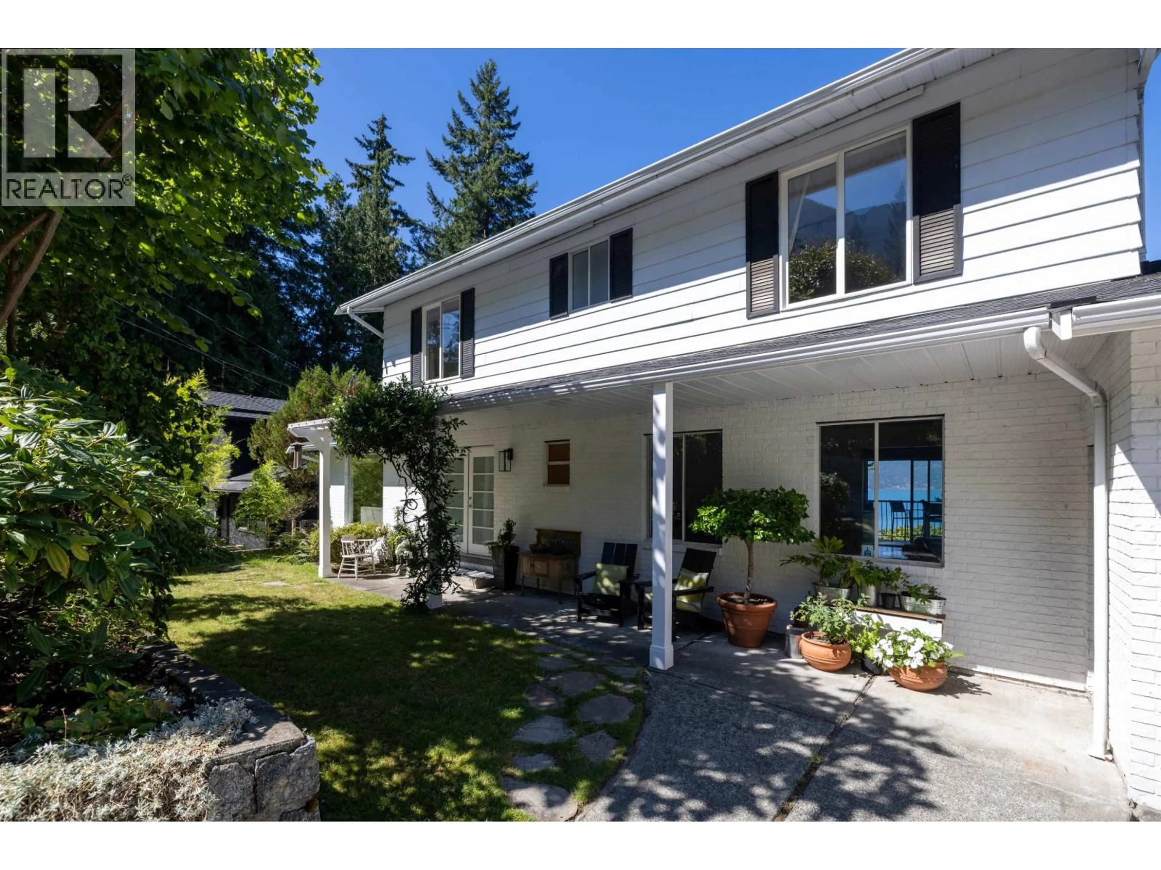 Unknown for 110 SEAVIEW PLACE, Lions Bay British Columbia V0N2E0