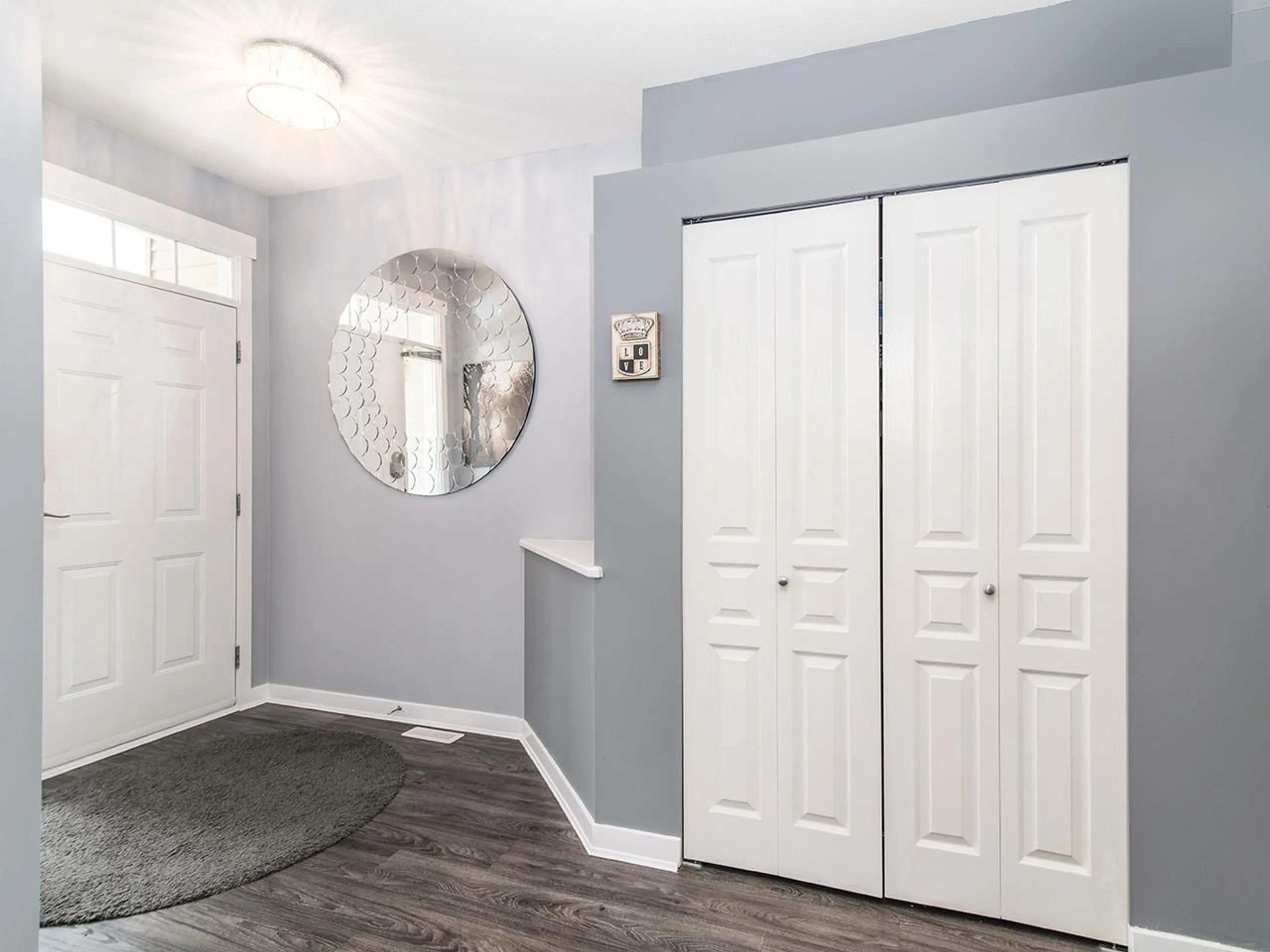 Indoor entryway for 14579 33B, Surrey British Columbia V4P3M8