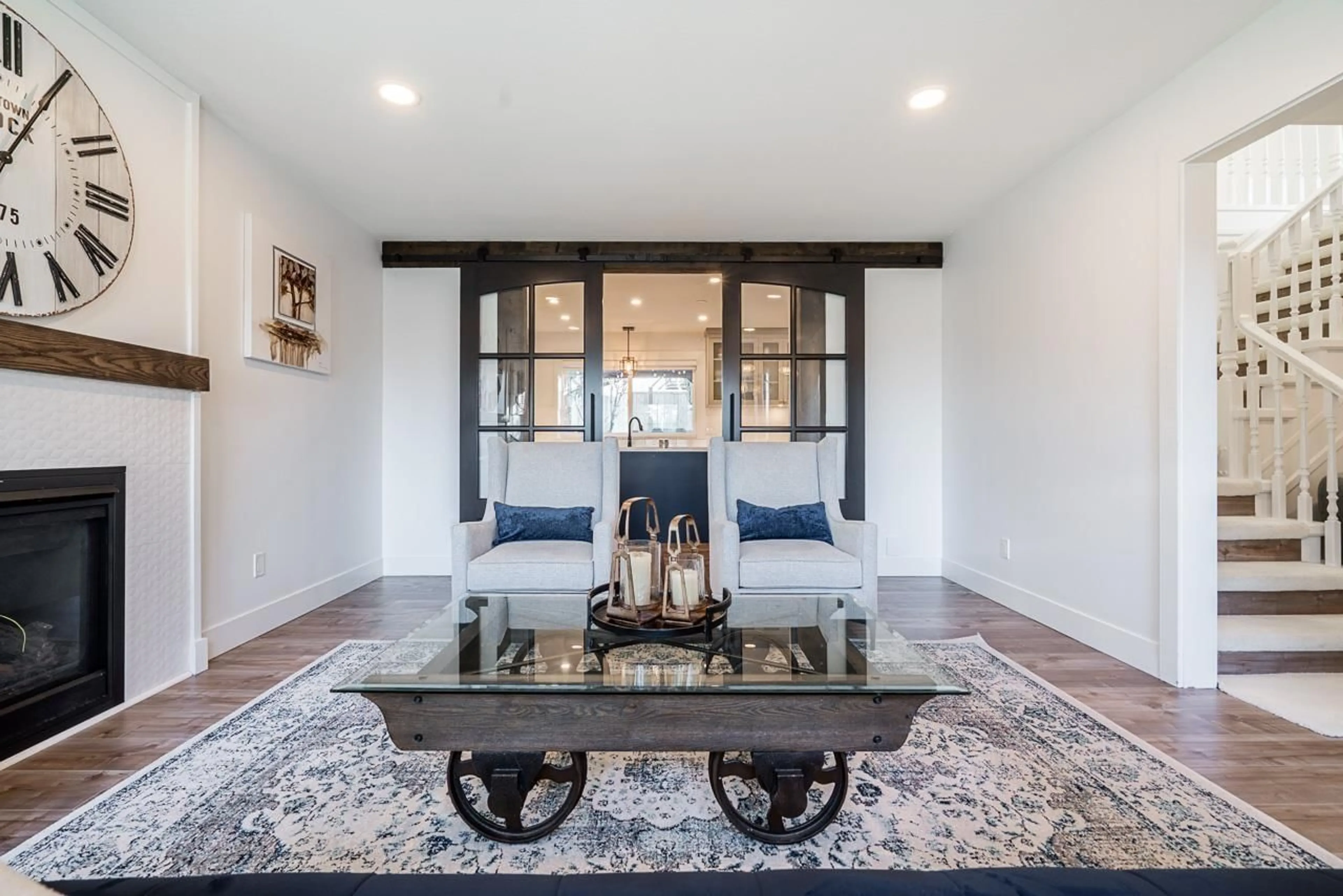 Indoor entryway for 7847 161A, Surrey British Columbia V4N0T8