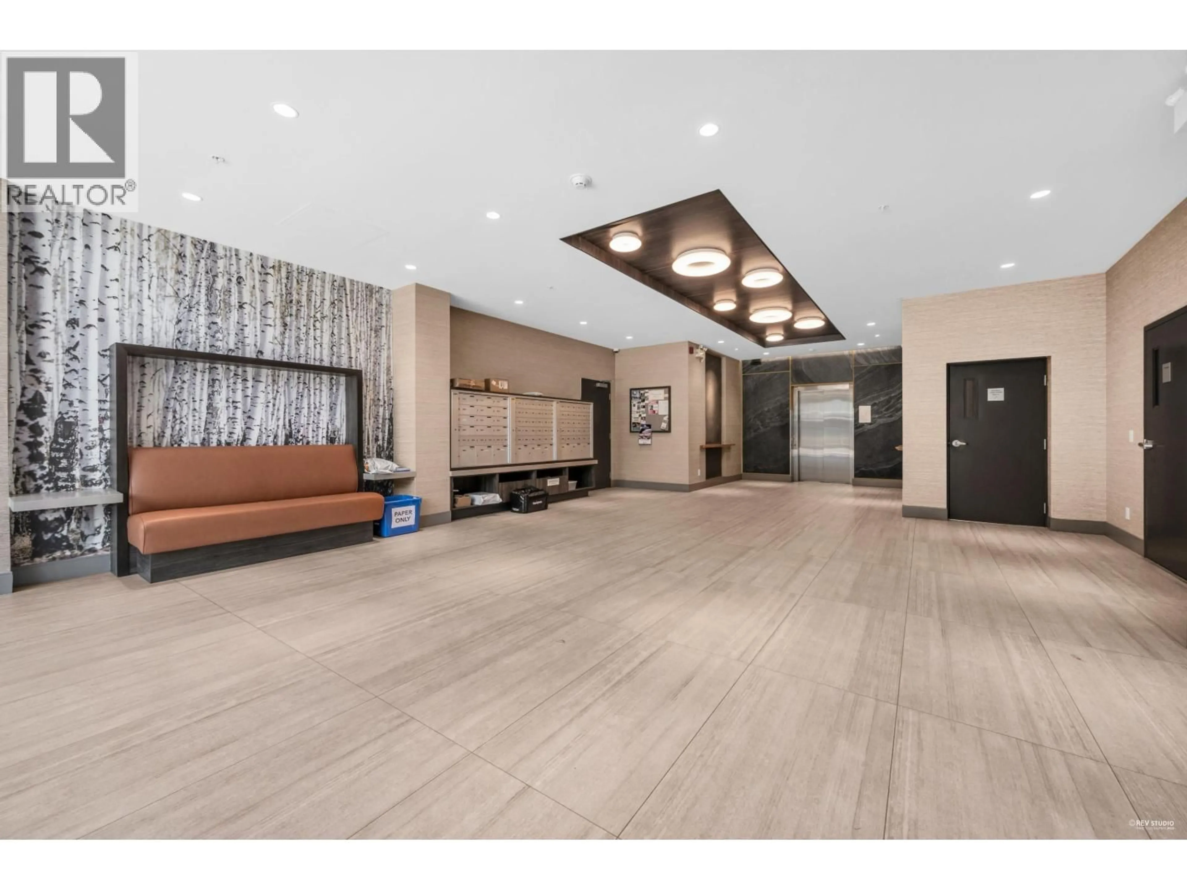 Lobby for 313 - 38033 SECOND AVENUE, Squamish British Columbia V8B0C4