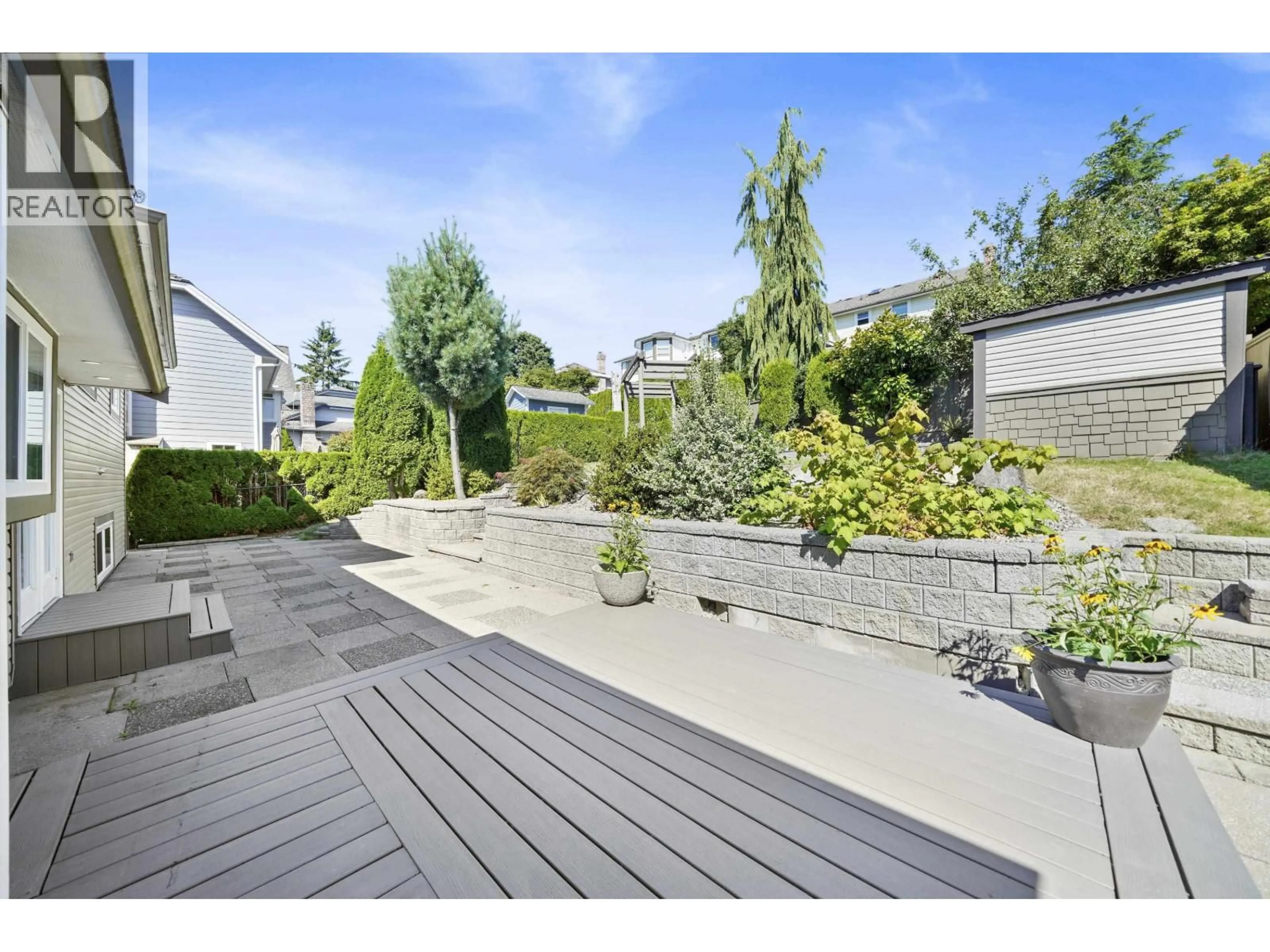 Patio, street for 2541 BLUEBELL AVENUE, Coquitlam British Columbia V3E2H5