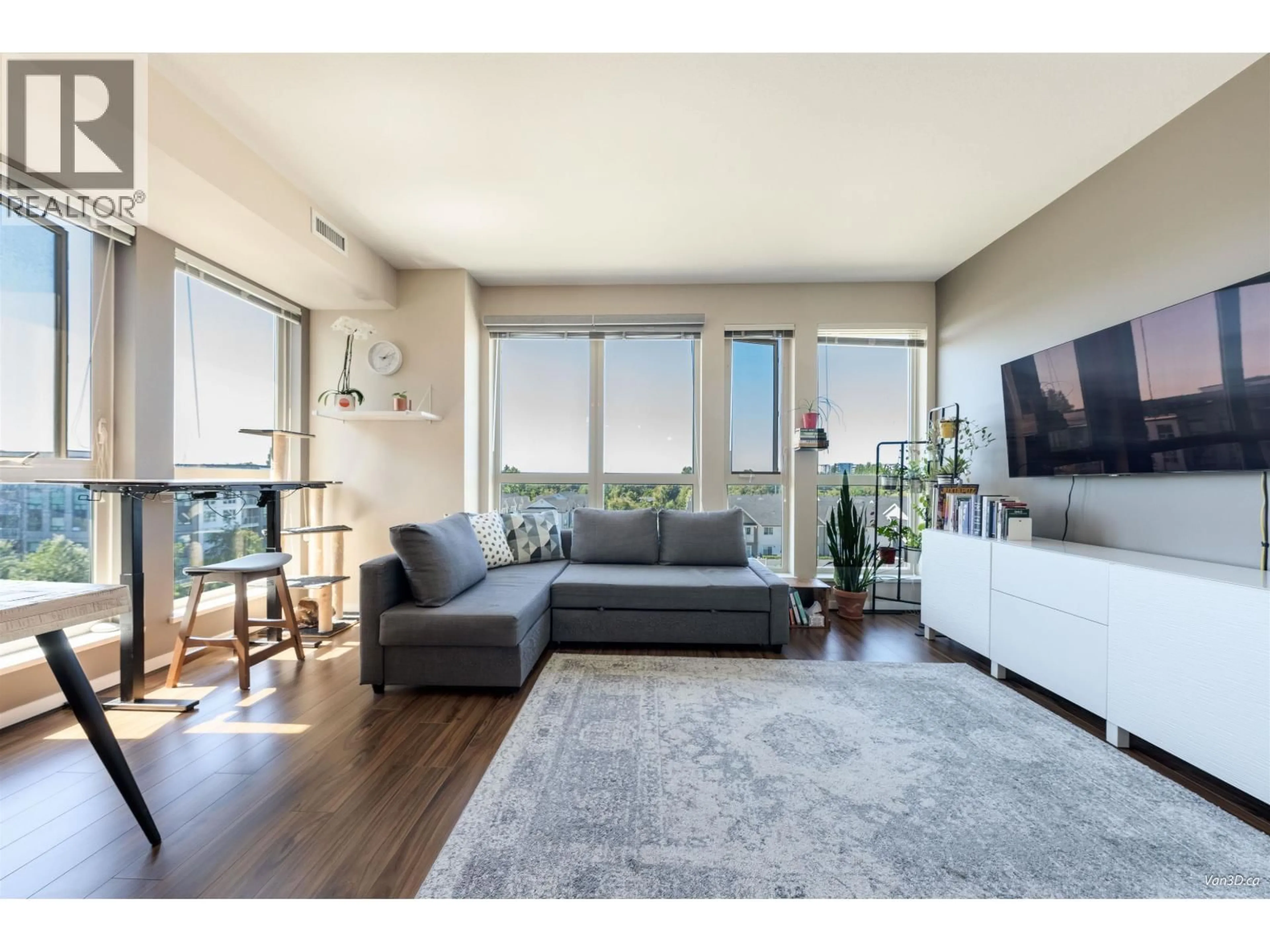 Living room with furniture, wood/laminate floor for 658 - 4099 STOLBERG STREET, Richmond British Columbia V6X0J4