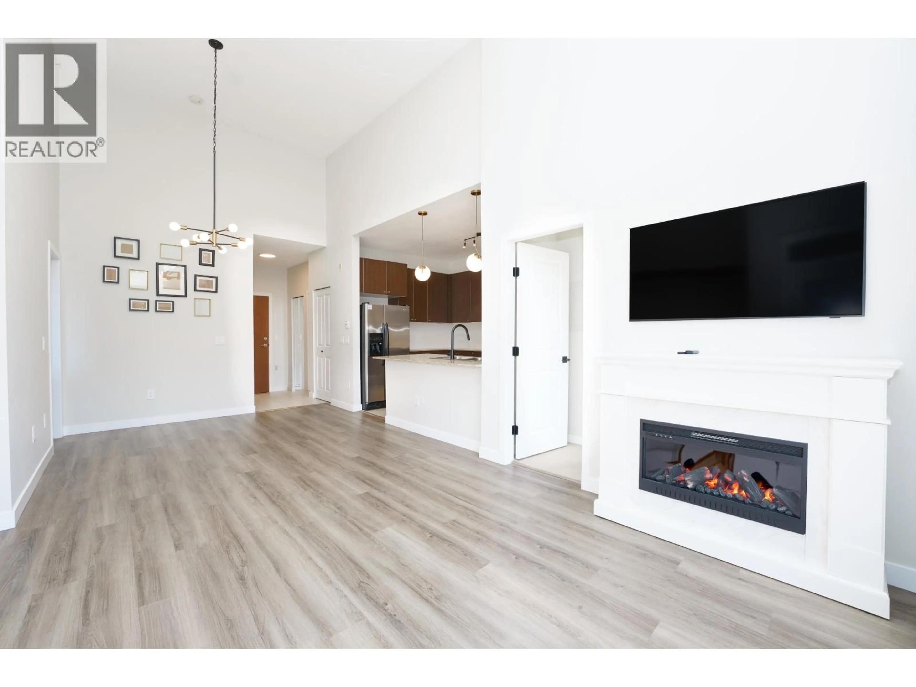Unknown for 420 - 2477 KELLY AVENUE, Port Coquitlam British Columbia V3C0B3