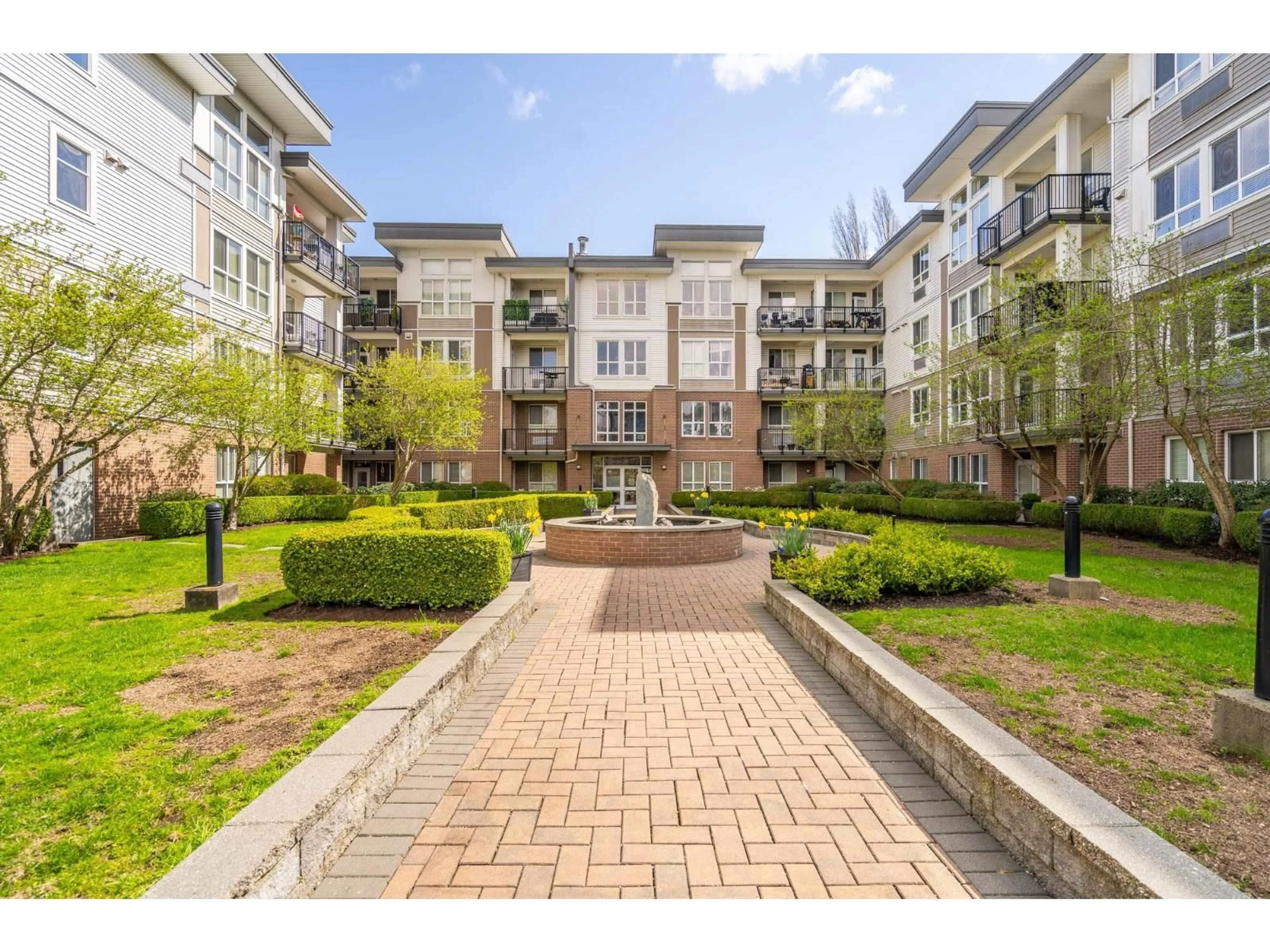 Patio, street for 106 - 5430 201, Langley British Columbia V3A1P7