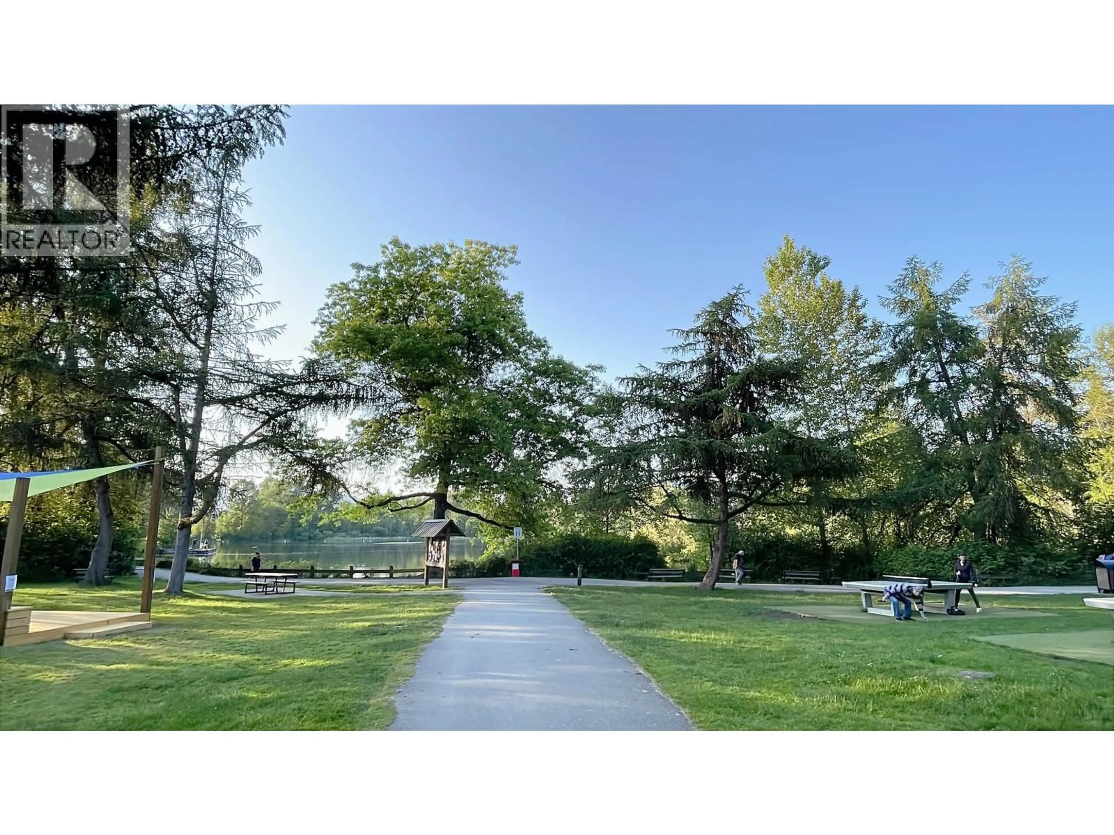Blurry image for 677 GATENSBURY STREET, Coquitlam British Columbia V3J5G9