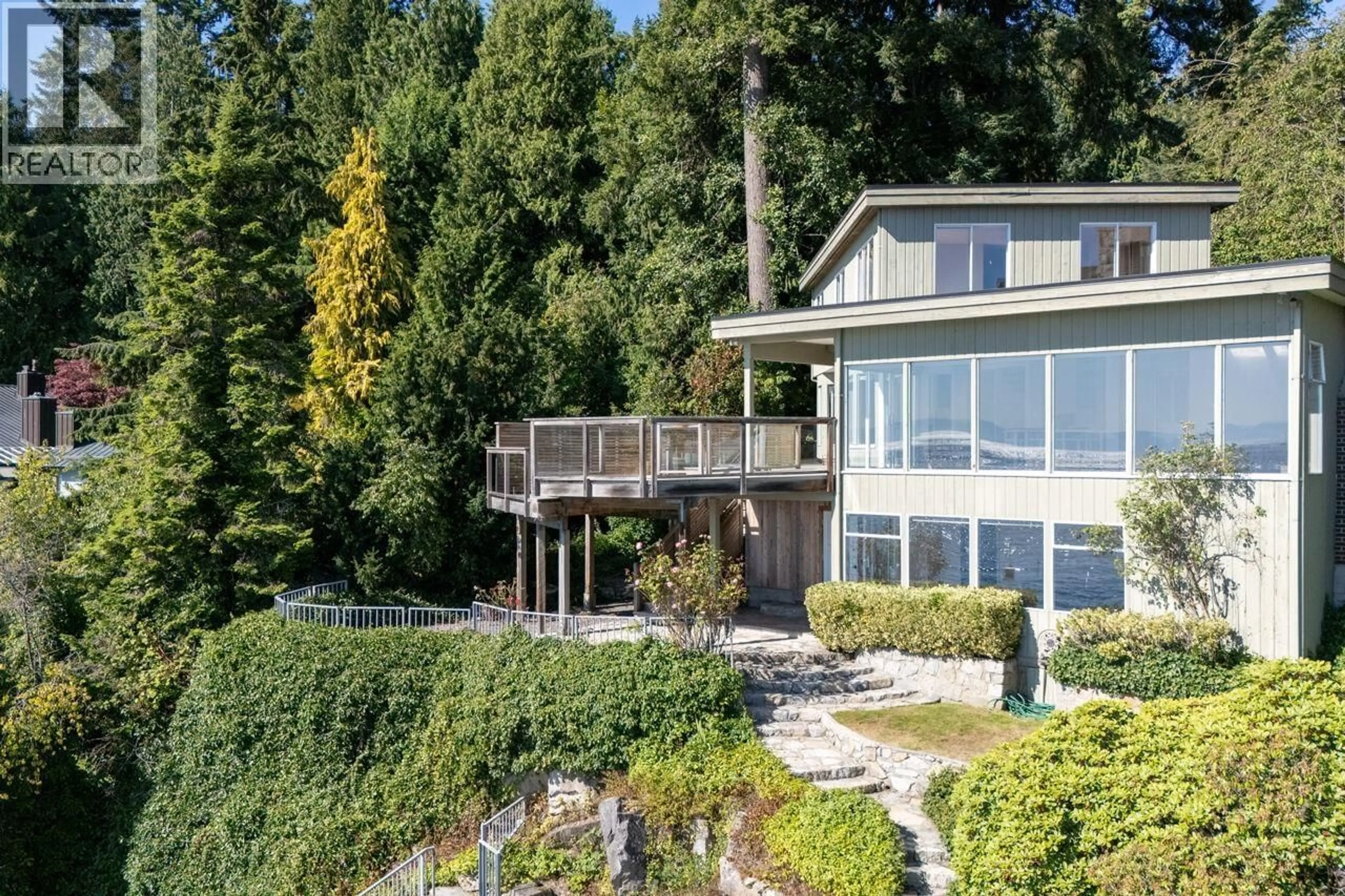 A pic from outside/outdoor area/front of a property/back of a property/a pic from drone, water/lake/river/ocean view for 4020 MARINE DRIVE, West Vancouver British Columbia V7V1N6