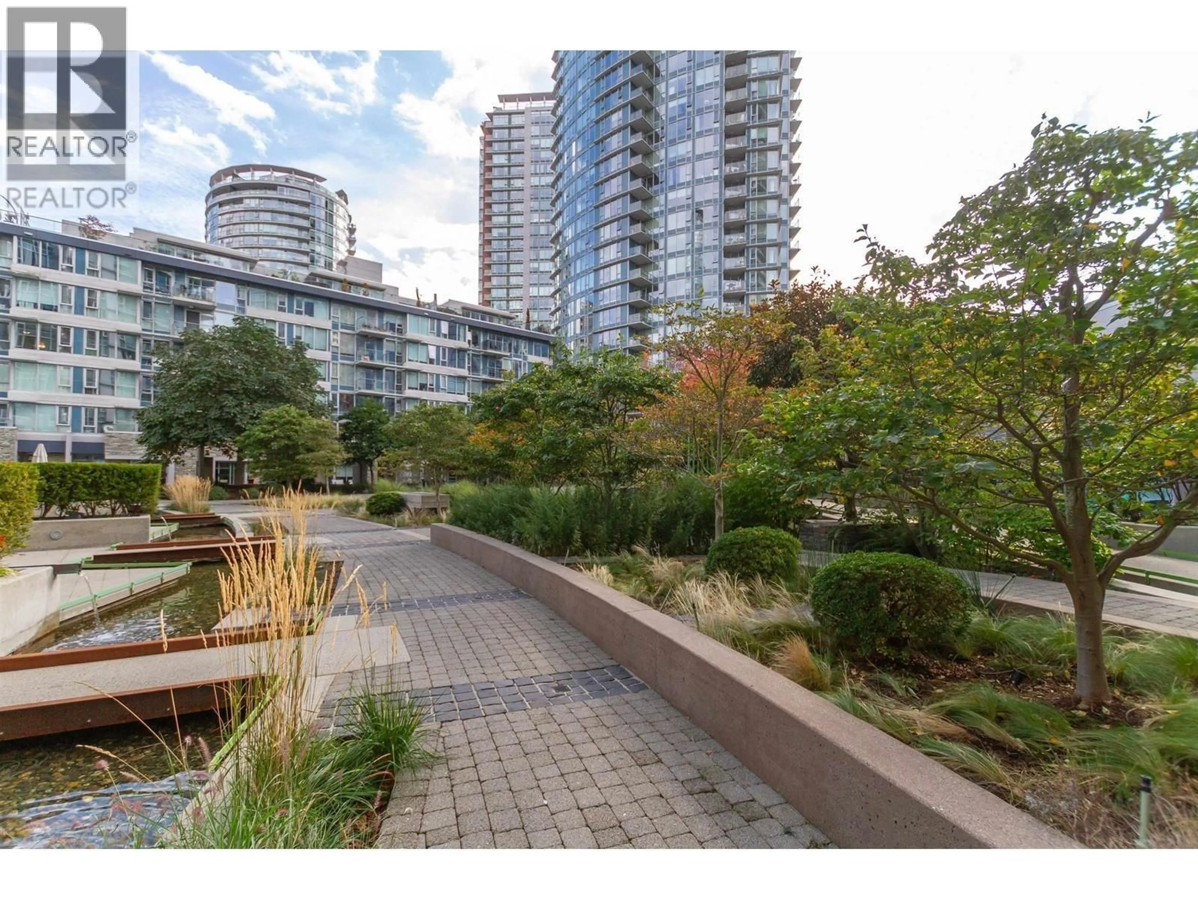 Patio, street for 801 - 188 KEEFER PLACE, Vancouver British Columbia V6B0J1