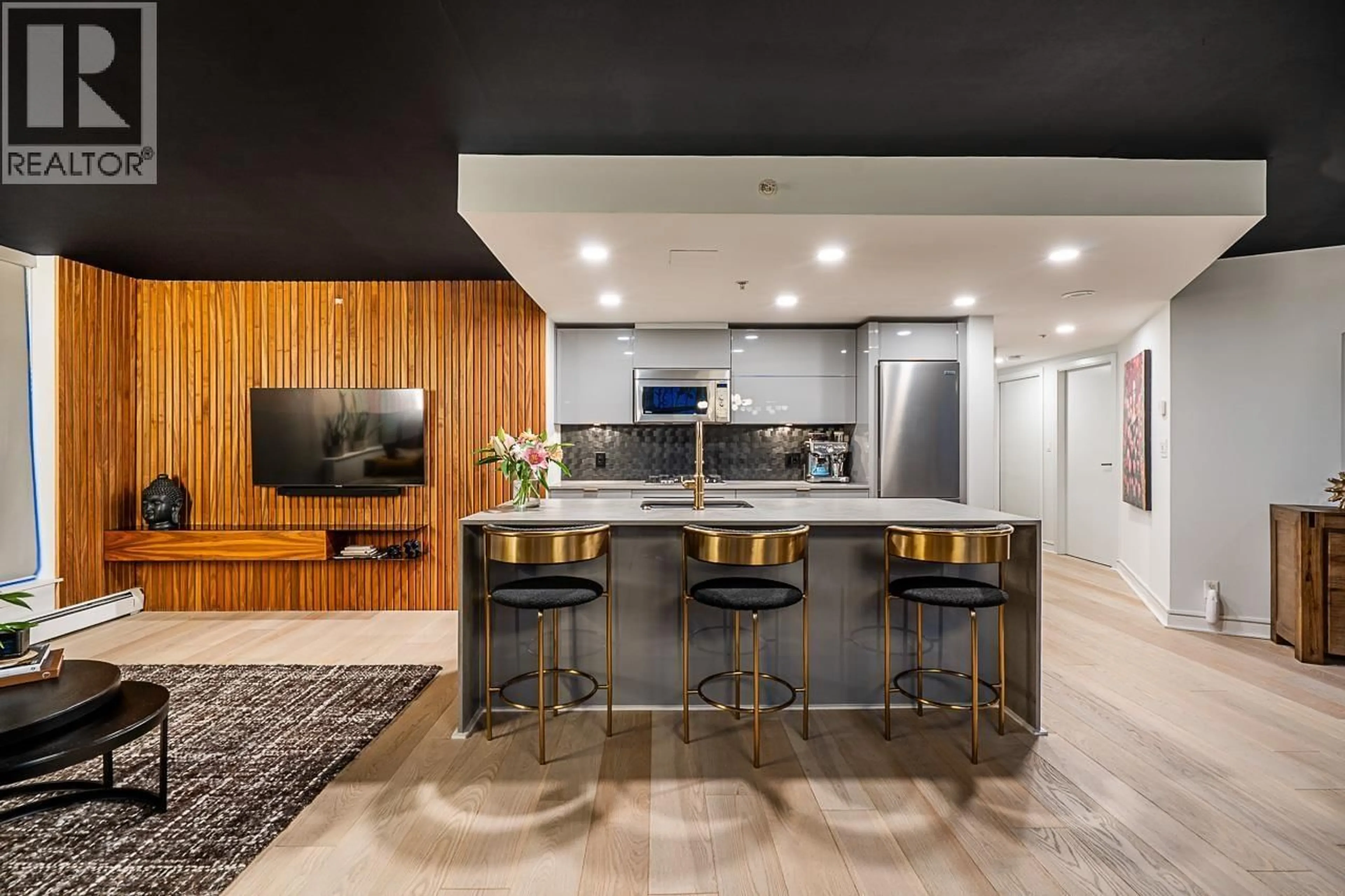 Contemporary kitchen, unknown for 310 - 128 CORDOVA STREET, Vancouver British Columbia V6B0E6