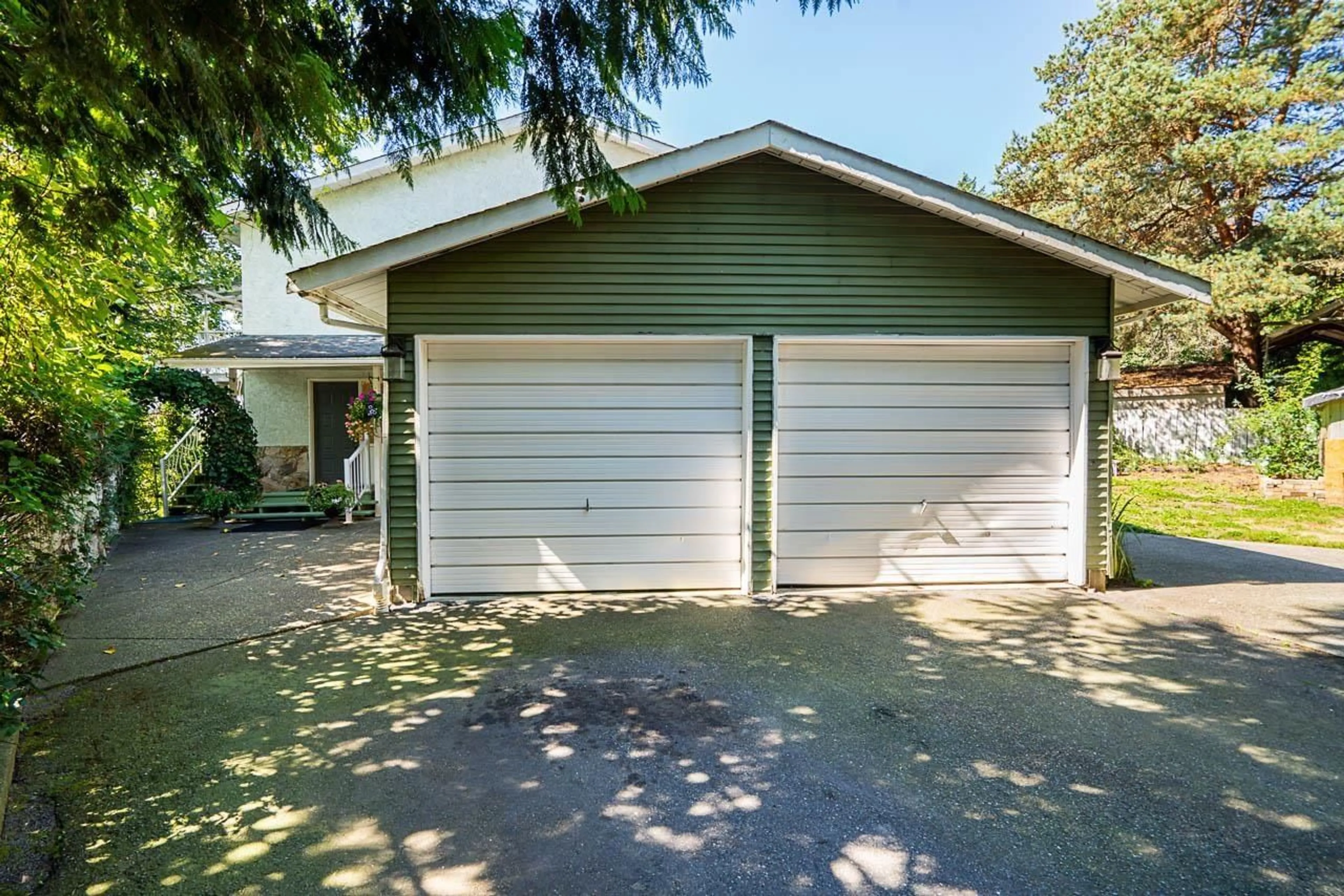 Unknown for 8053 BEAVER, Mission British Columbia V2V5T5