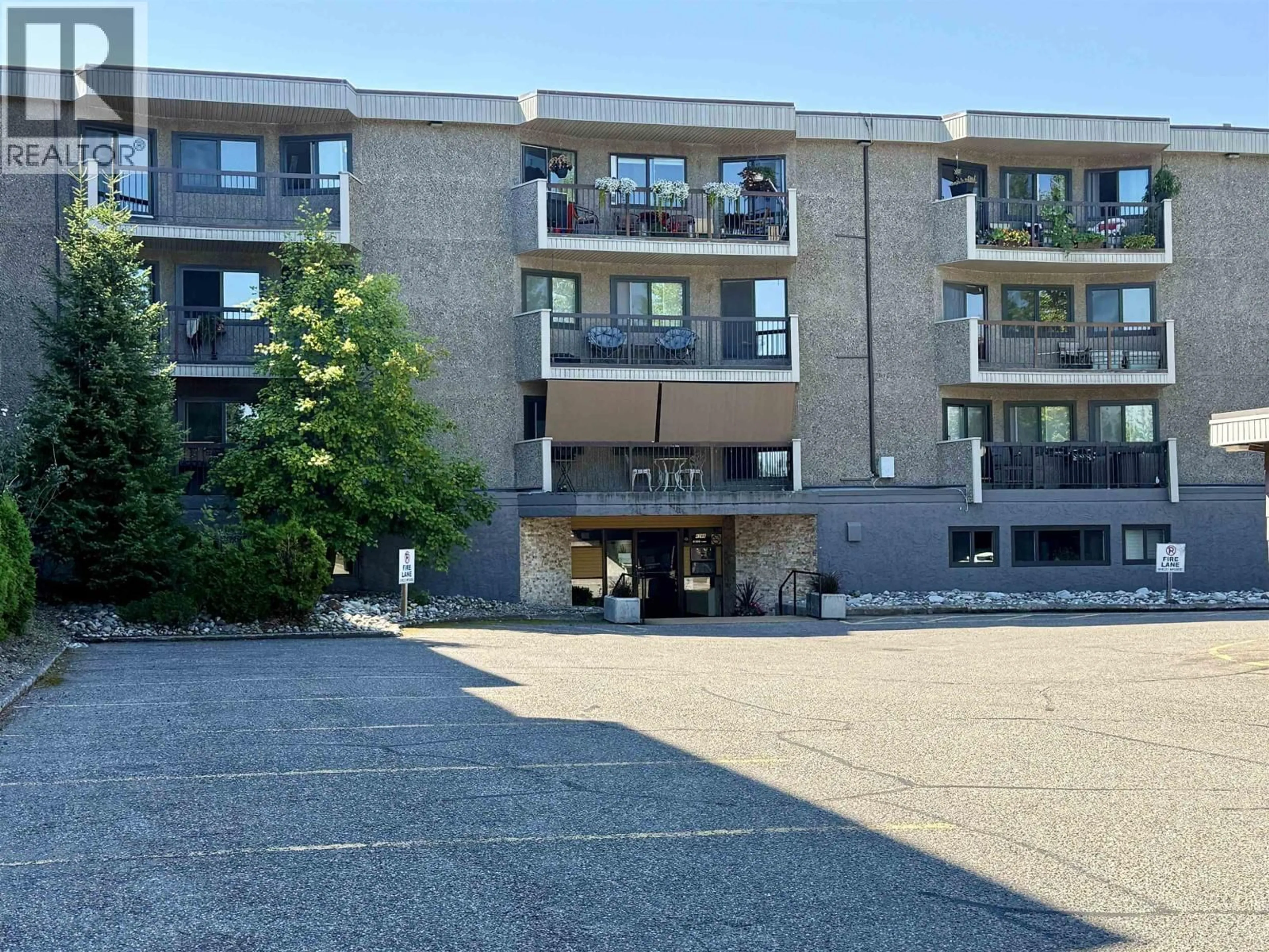 Patio, building for 215 - 4288 15TH AVENUE, Prince George British Columbia V2M5K6