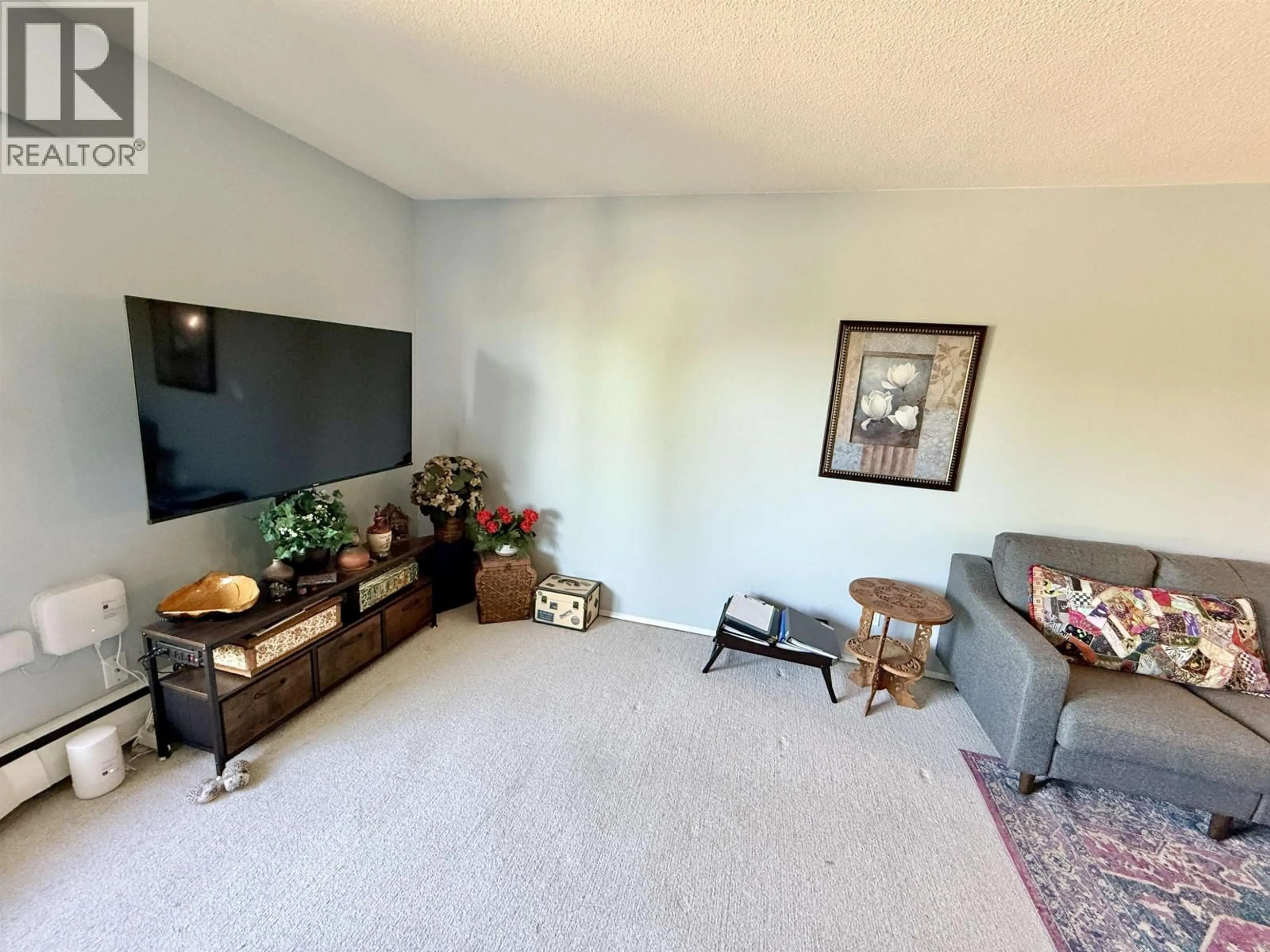A pic of a room for 215 - 4288 15TH AVENUE, Prince George British Columbia V2M5K6