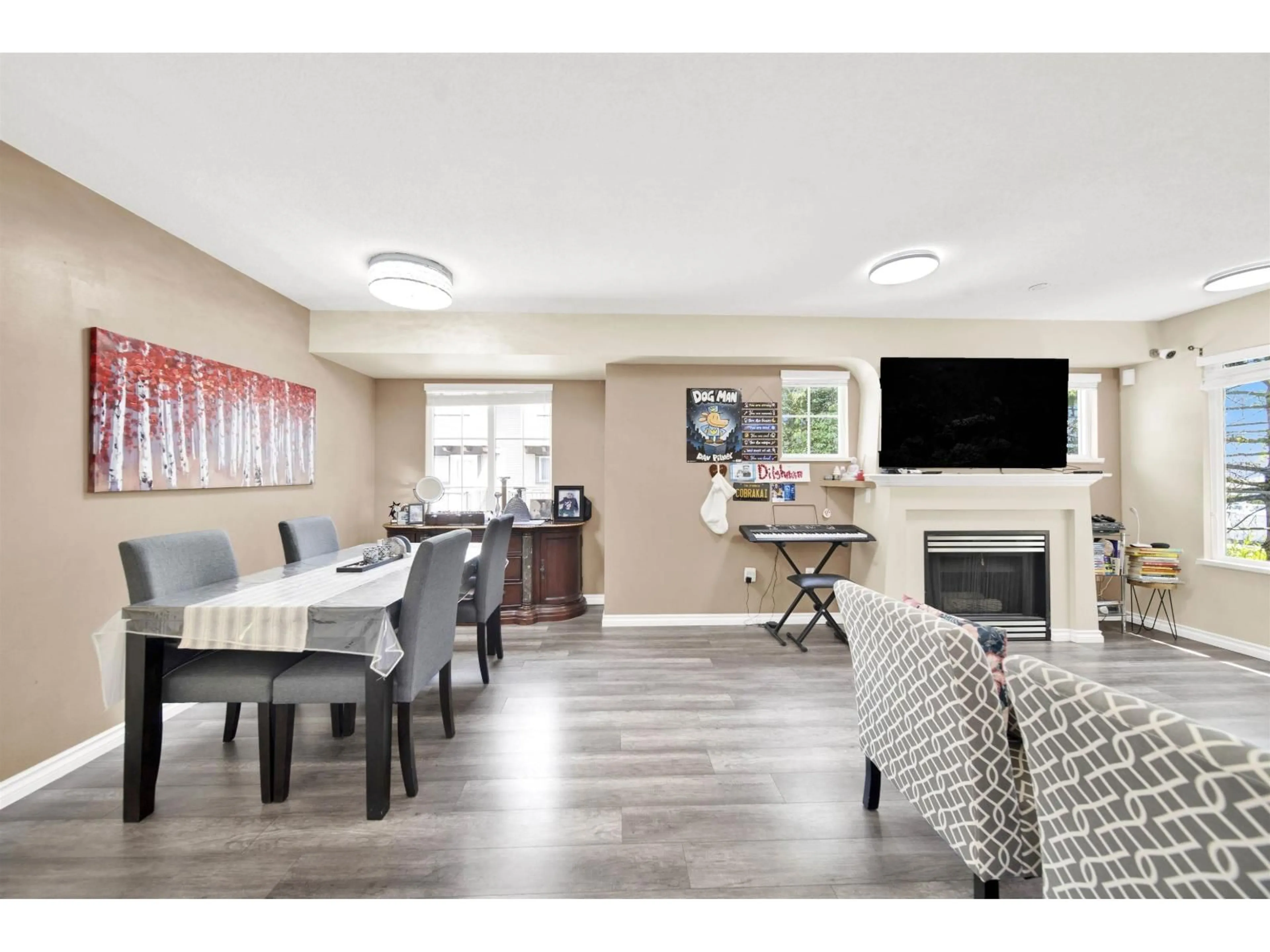 Living room with furniture, unknown for 9 - 12778 66, Surrey British Columbia V3W1K9