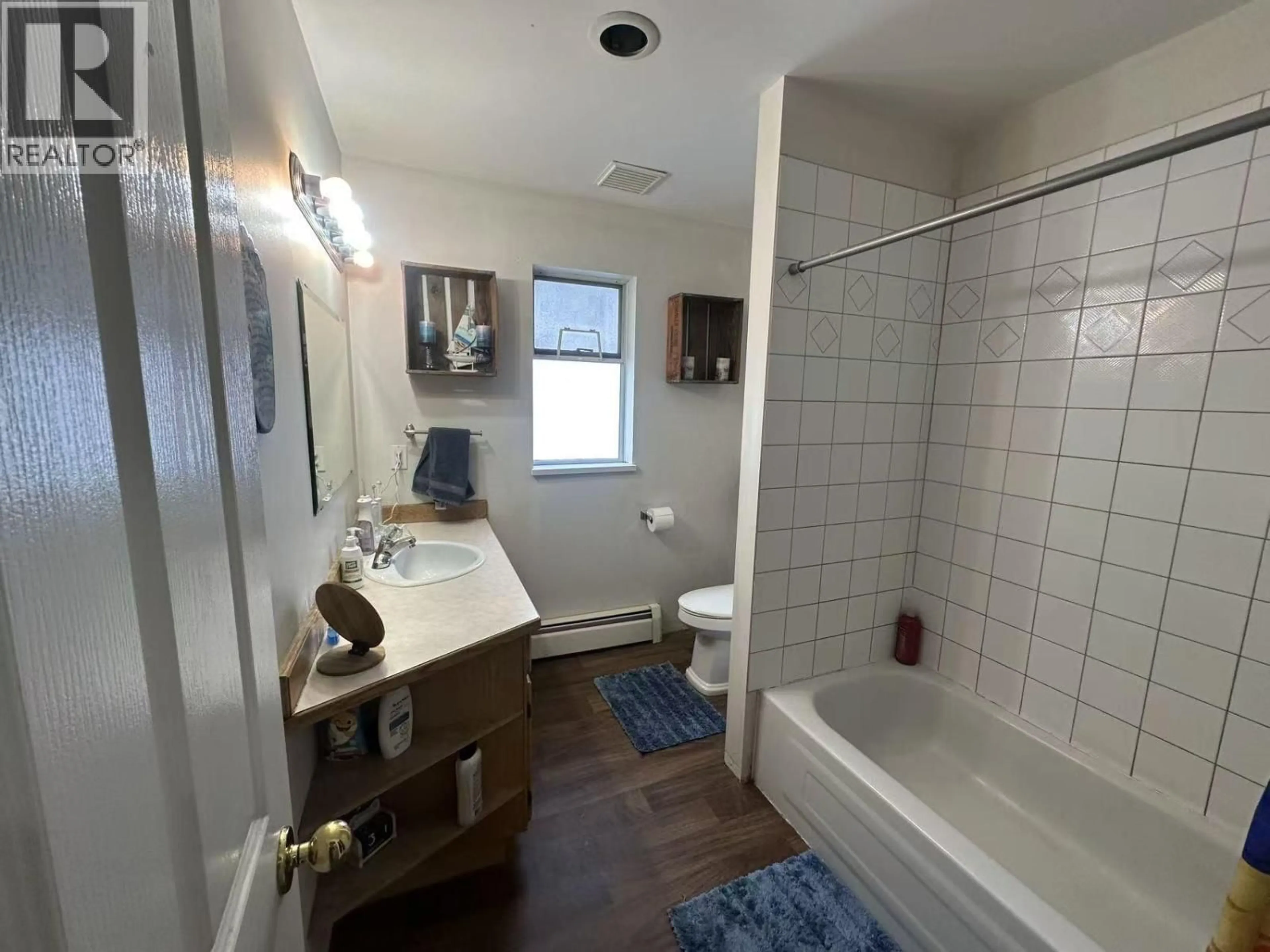 Standard bathroom, ceramic/tile floor for 12142 227 STREET, Maple Ridge British Columbia V2X6J5