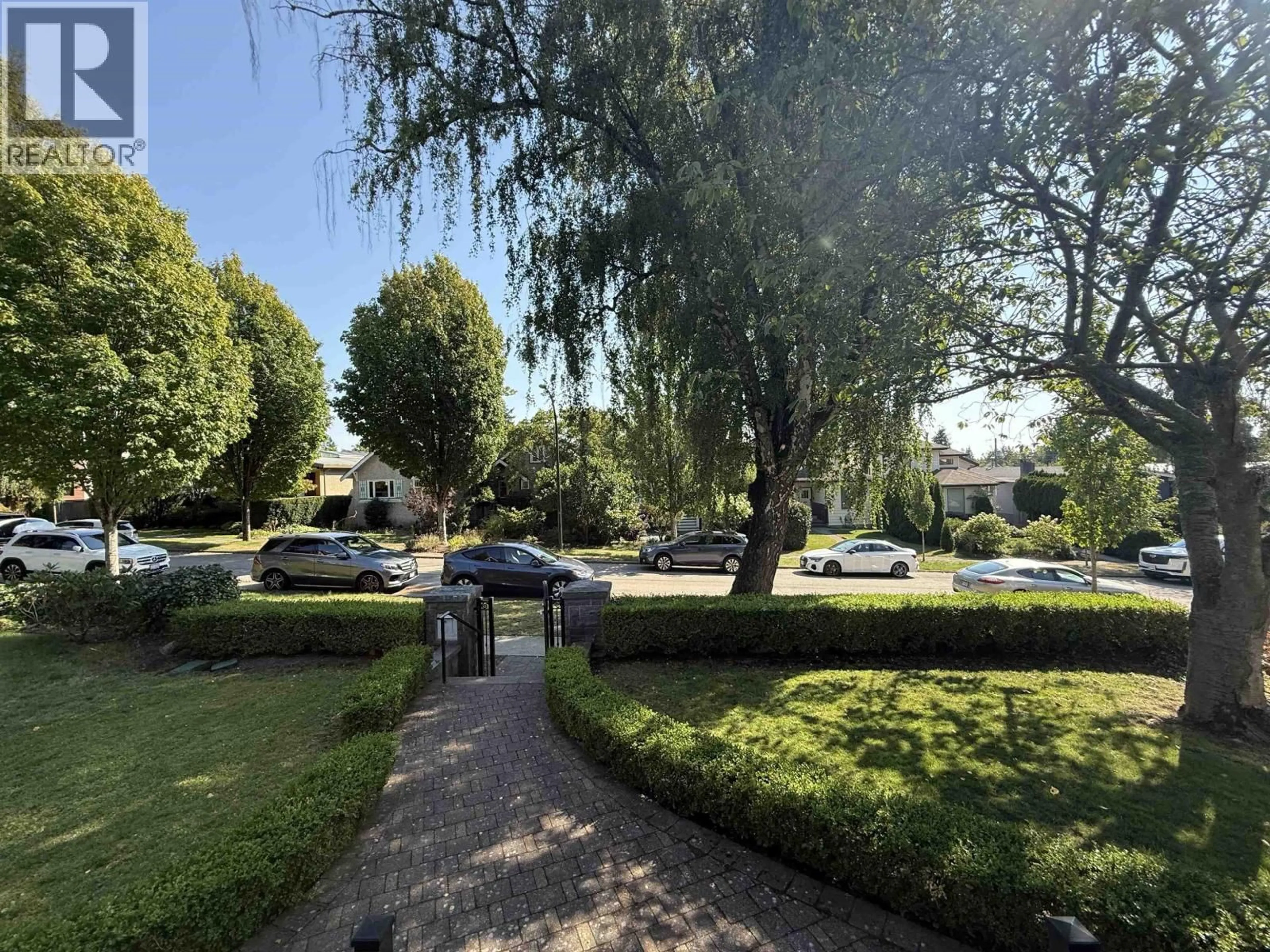 A pic from outside/outdoor area/front of a property/back of a property/a pic from drone, street for 3553 31ST AVENUE, Vancouver British Columbia V6S1X8