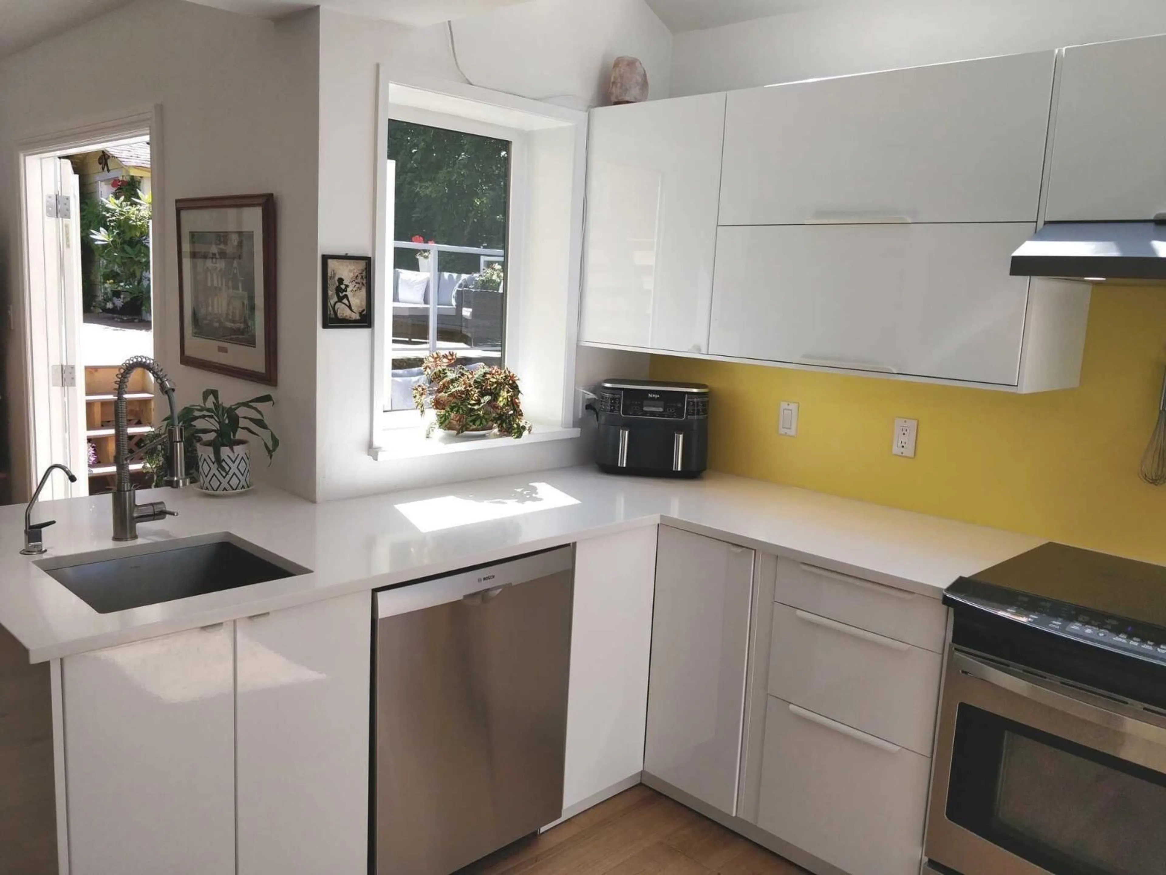 Unknown for 2724 BAYVIEW STREET, Surrey British Columbia V4A2Z4