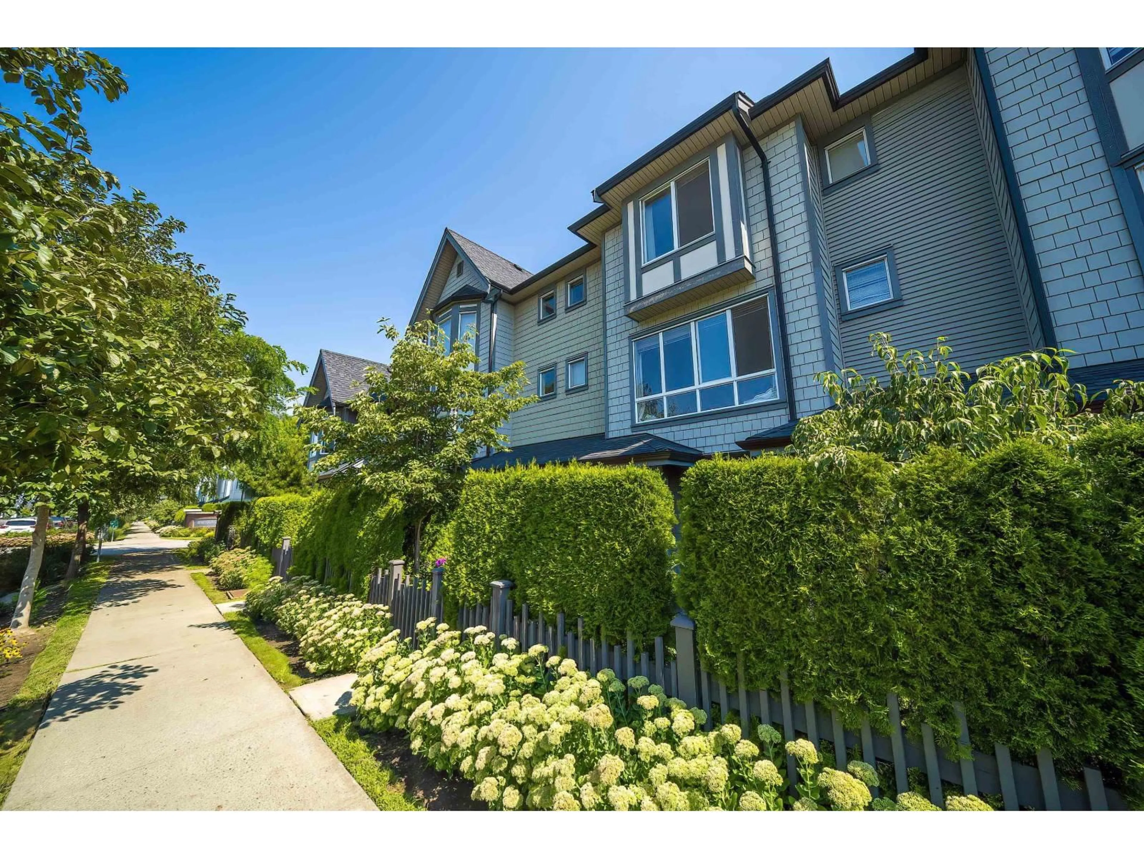 Patio, unknown for 3 - 8138 204, Langley British Columbia V2Y0T4