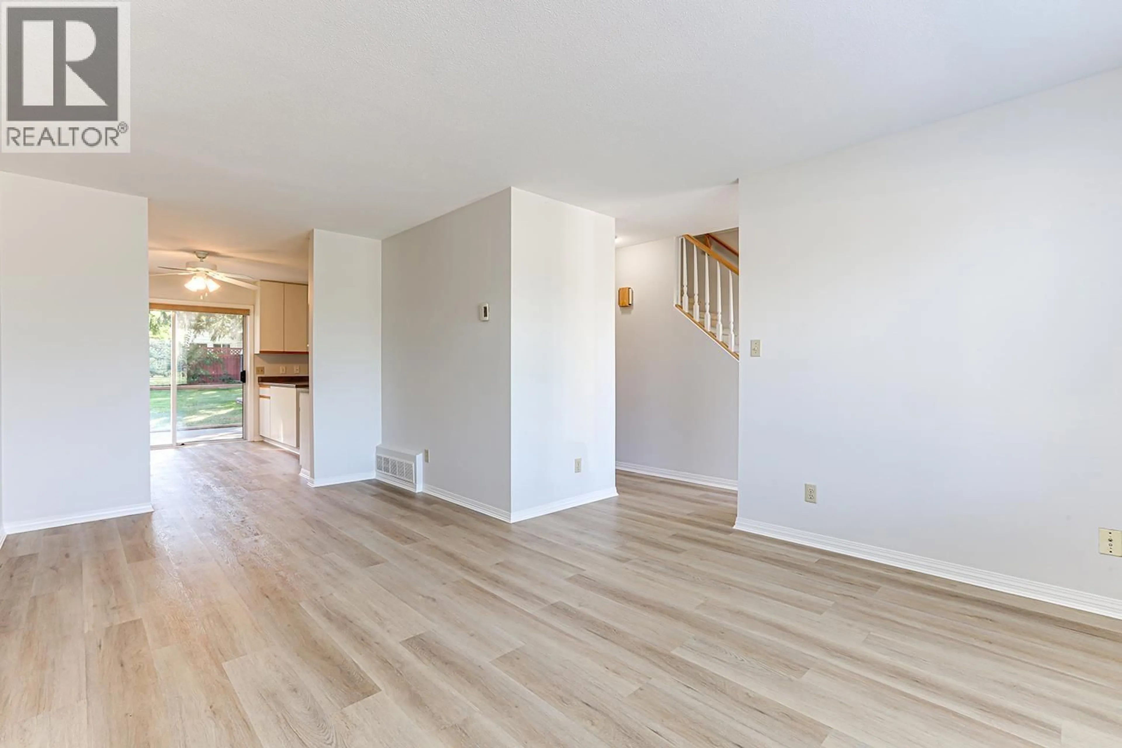 A pic of a room for 869 BLUE MOUNTAIN STREET, Coquitlam British Columbia V3J4S9