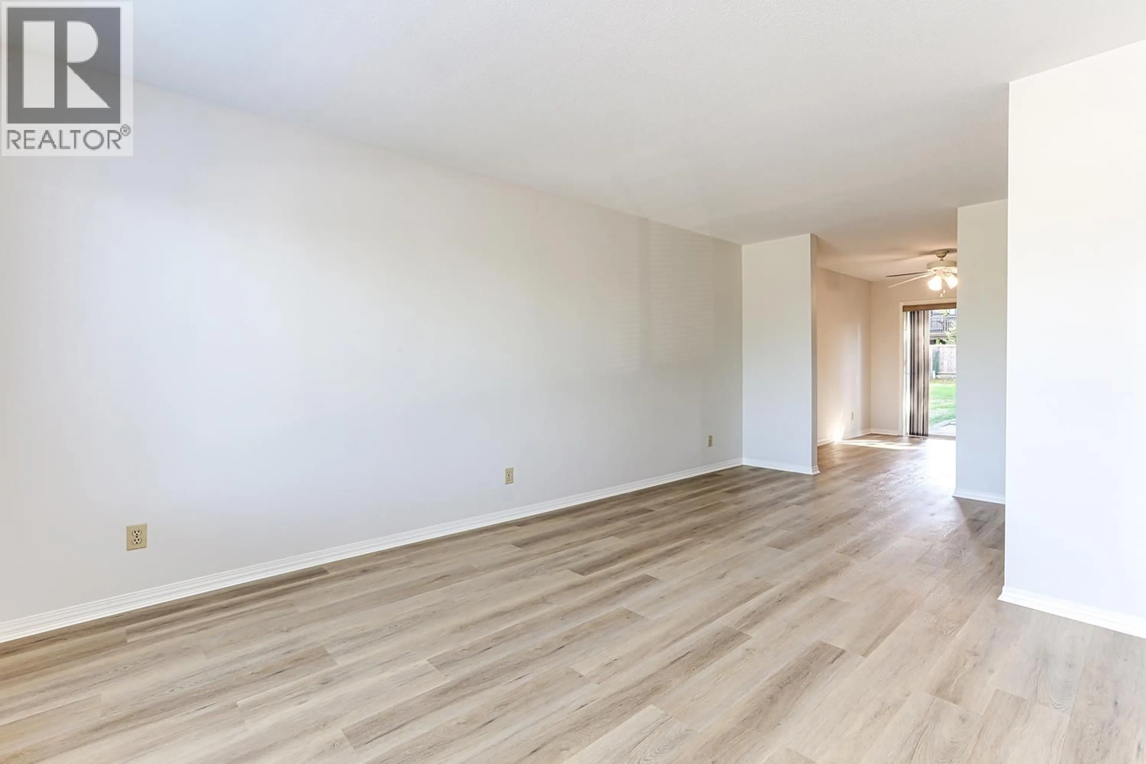A pic of a room for 869 BLUE MOUNTAIN STREET, Coquitlam British Columbia V3J4S9