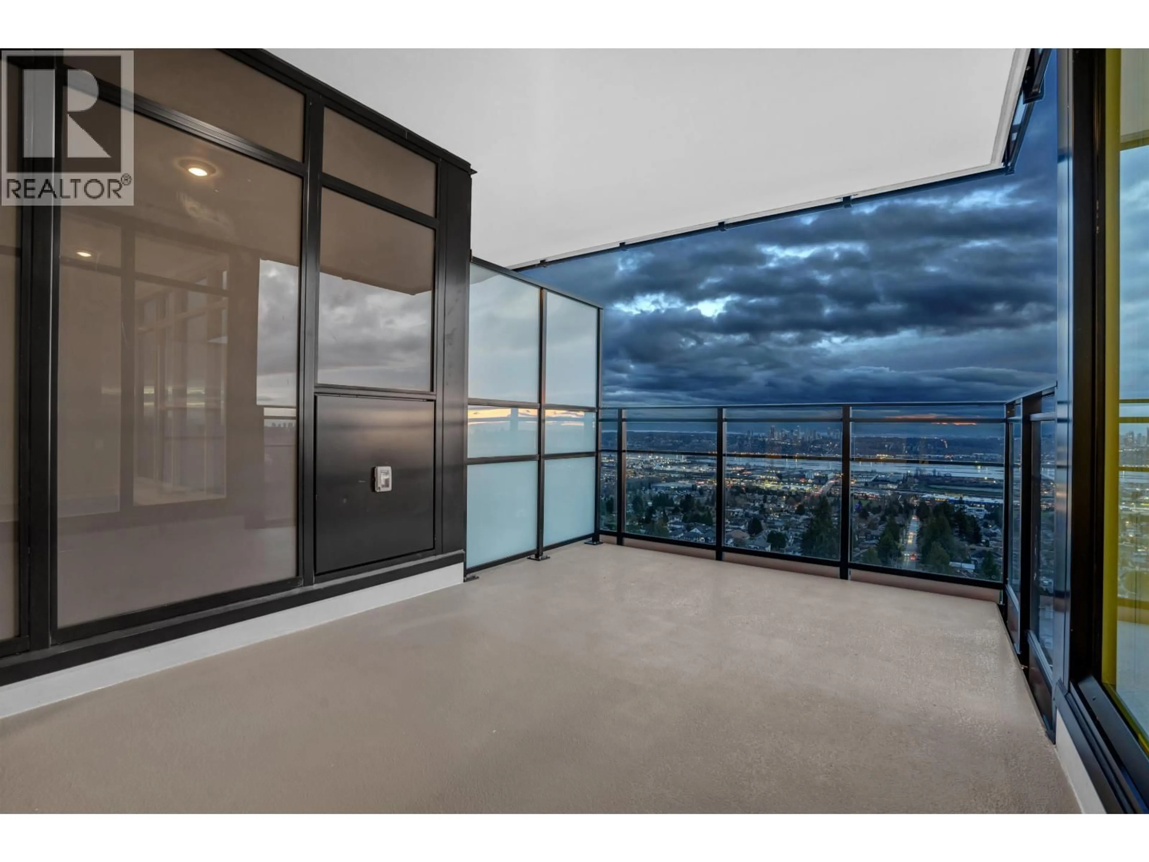 Indoor foyer for 1603 - 505 NELSON STREET, Coquitlam British Columbia V3J0R5