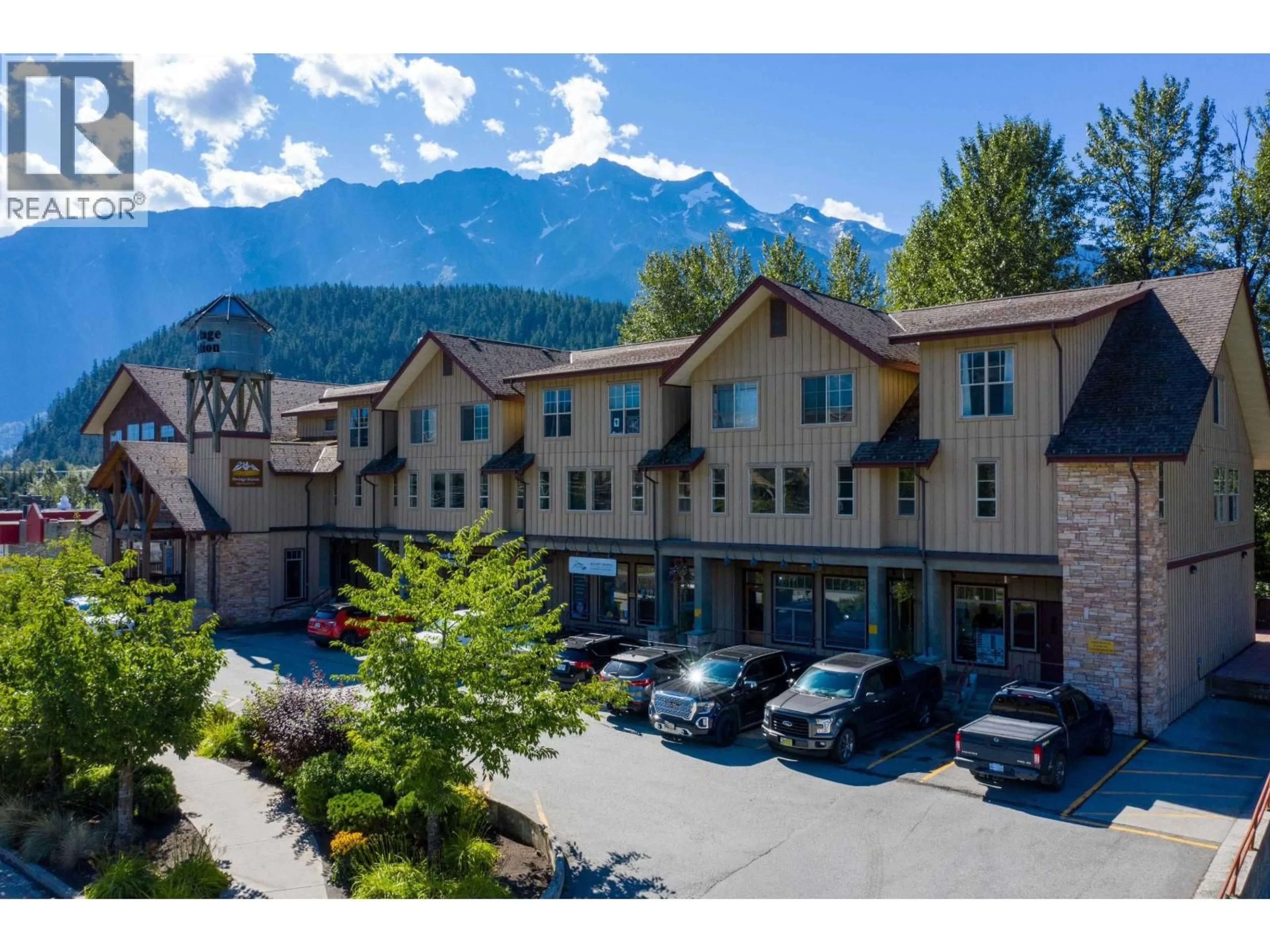 A pic from outside/outdoor area/front of a property/back of a property/a pic from drone, mountain view for 203 - 1436 PORTAGE ROAD, Pemberton British Columbia V0N2L1