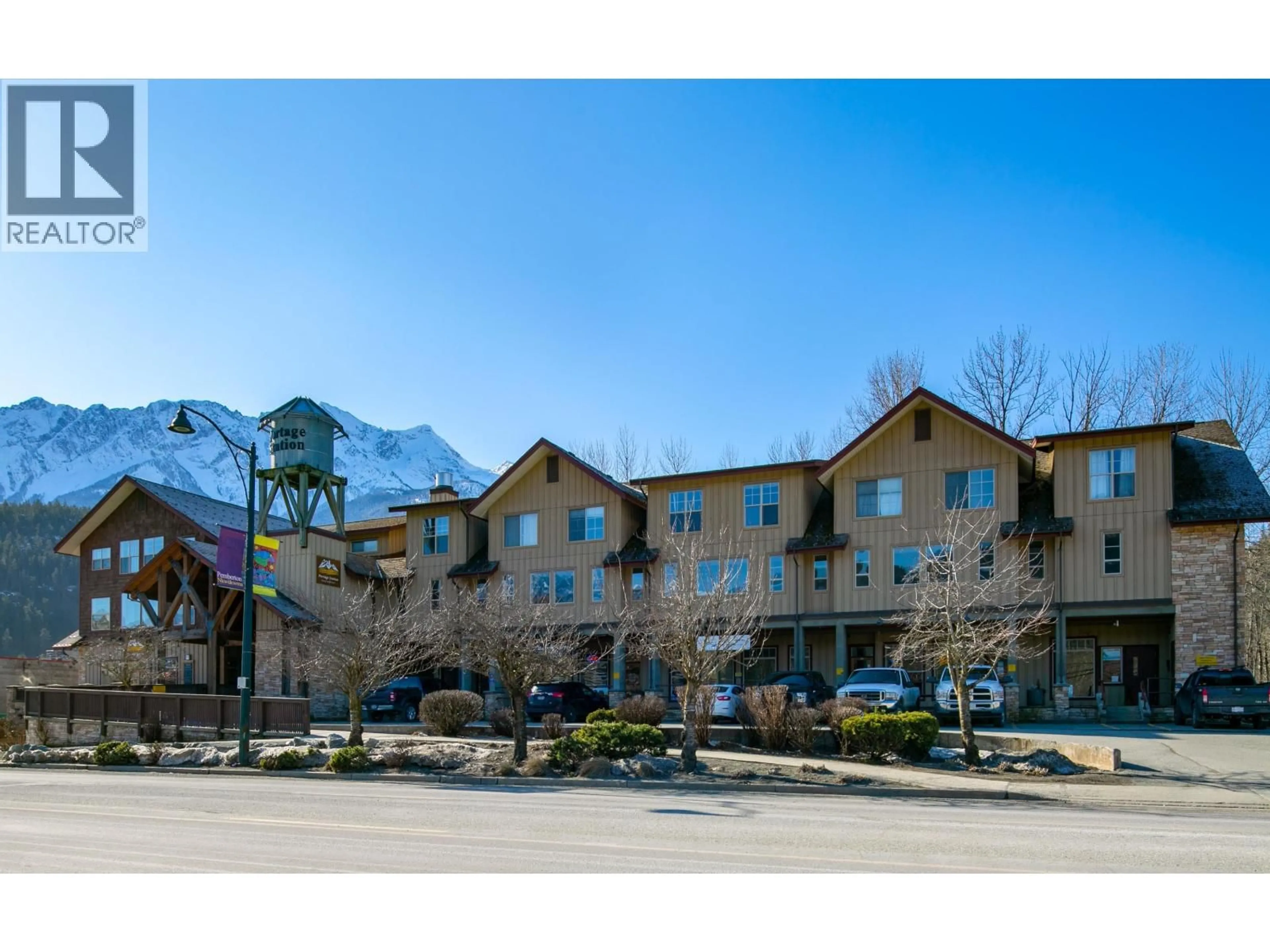 Patio, mountain view for 203 - 1436 PORTAGE ROAD, Pemberton British Columbia V0N2L1