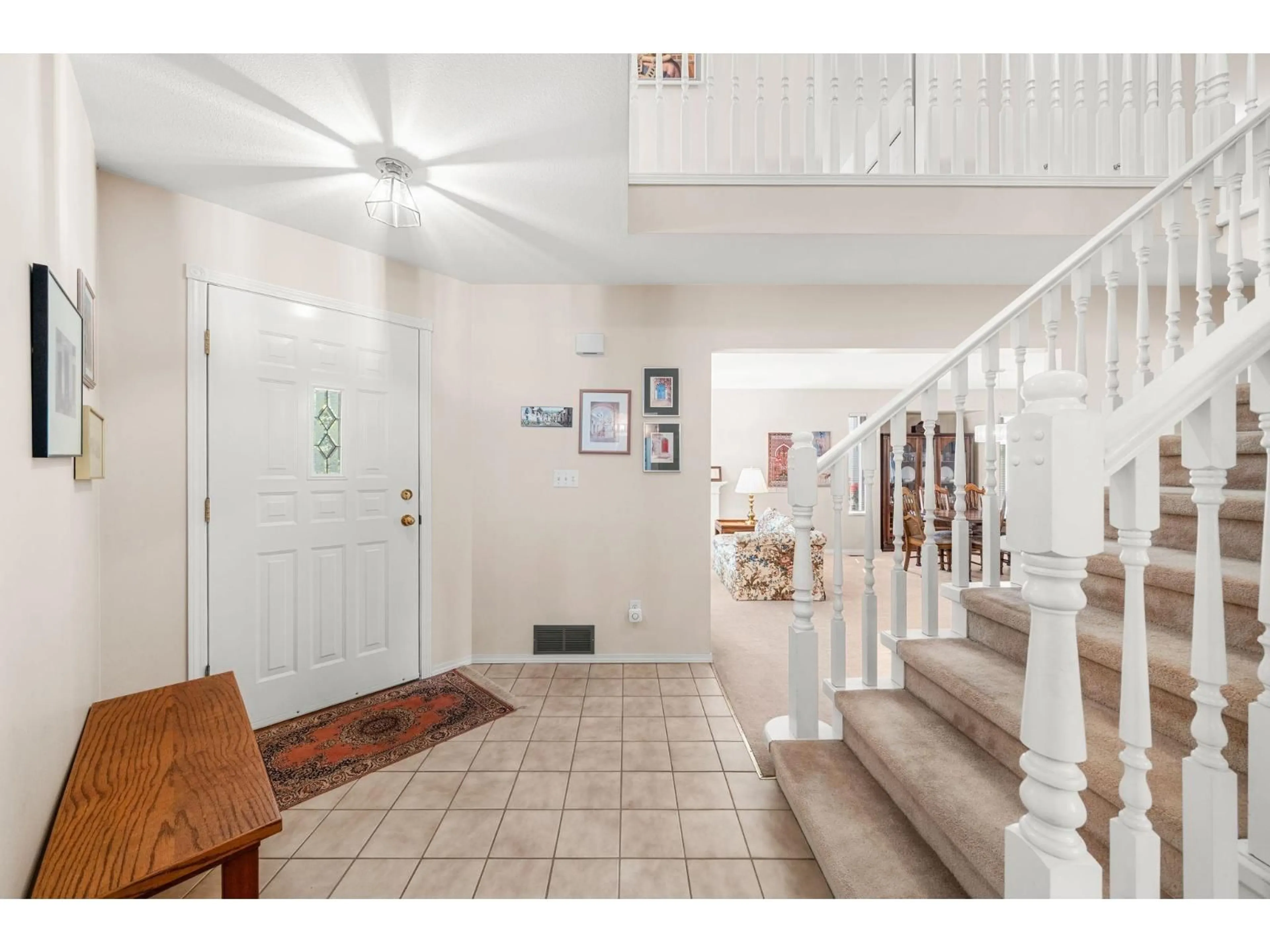 Indoor foyer for 6039 191A, Surrey British Columbia V3S8A1