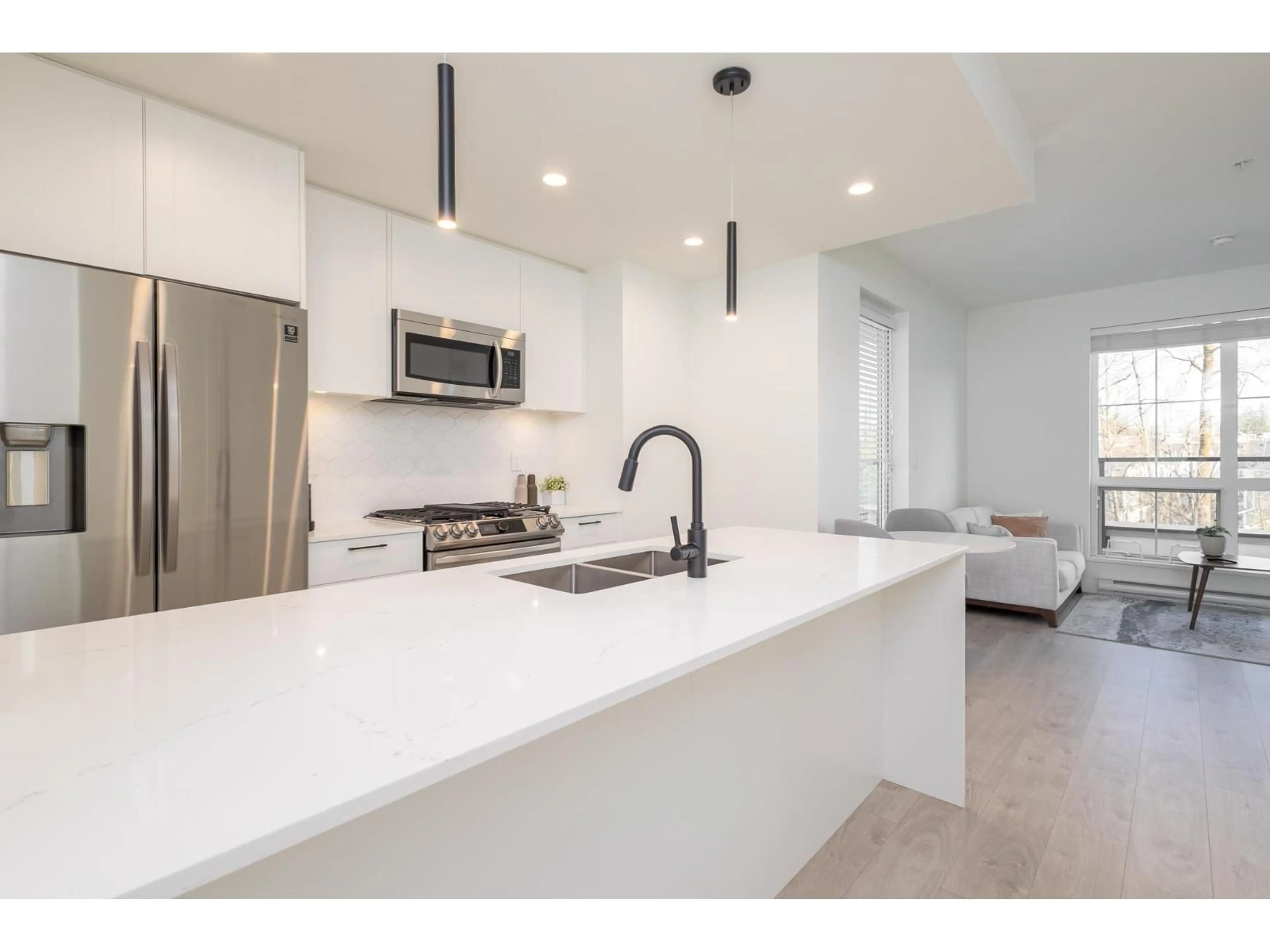Open concept kitchen, ceramic/tile floor for D508 - 8327 201, Langley British Columbia V2Y3P4