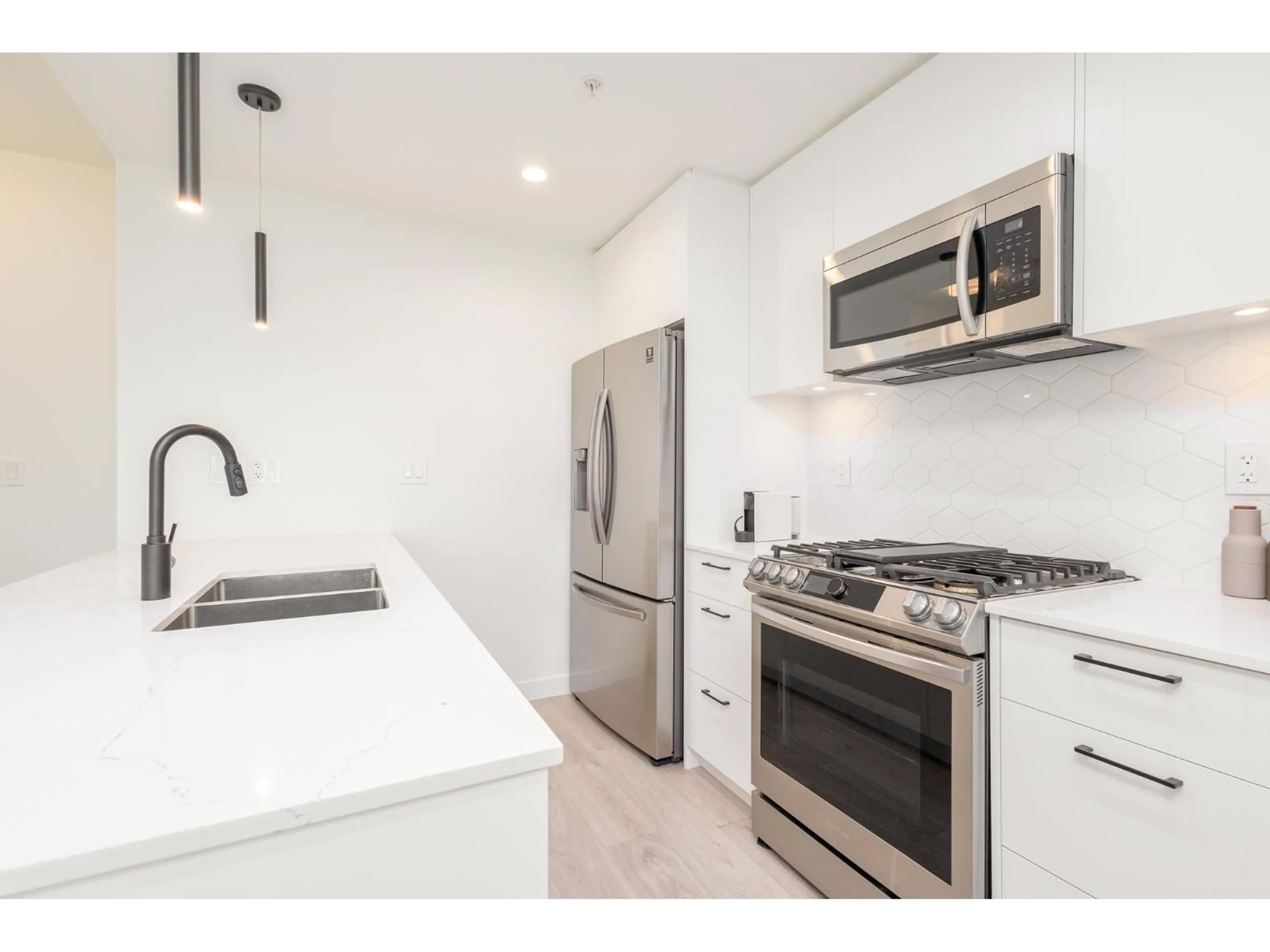 Standard kitchen, unknown for D508 - 8327 201, Langley British Columbia V2Y3P4