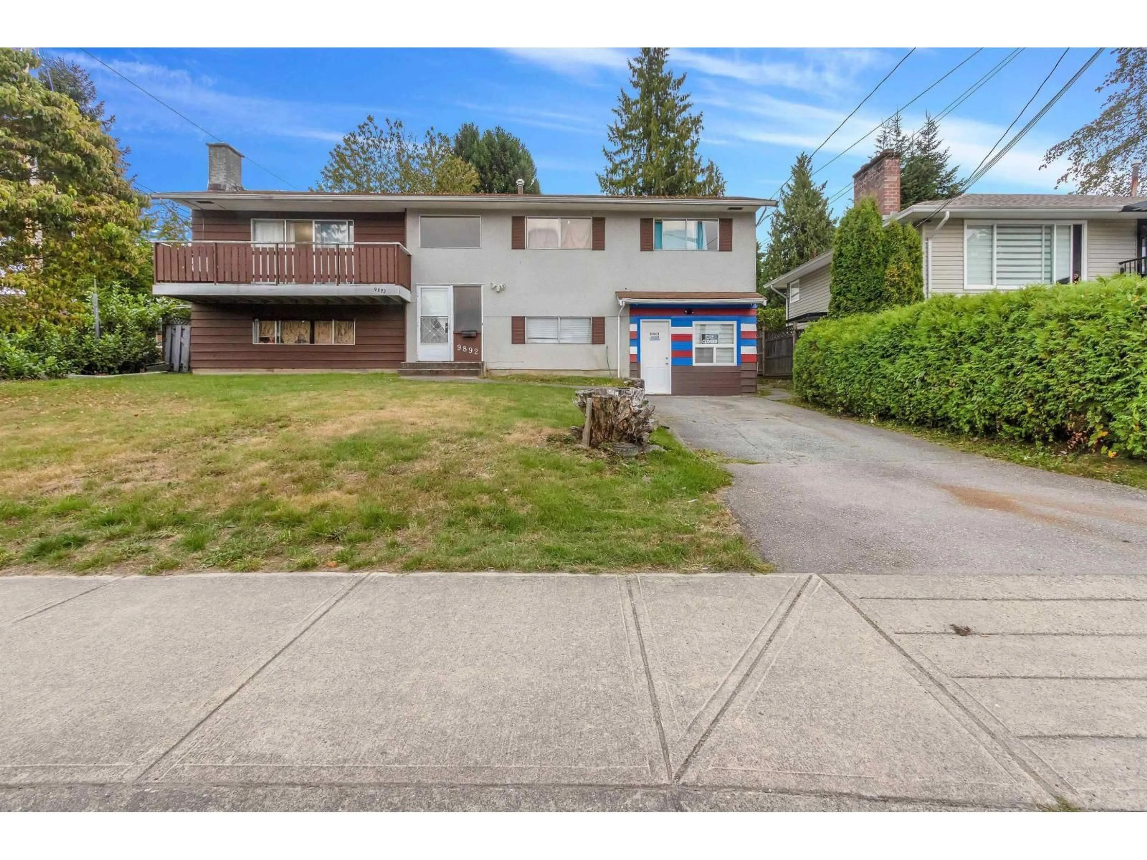 Unknown for 9892 130, Surrey British Columbia V3T3L4
