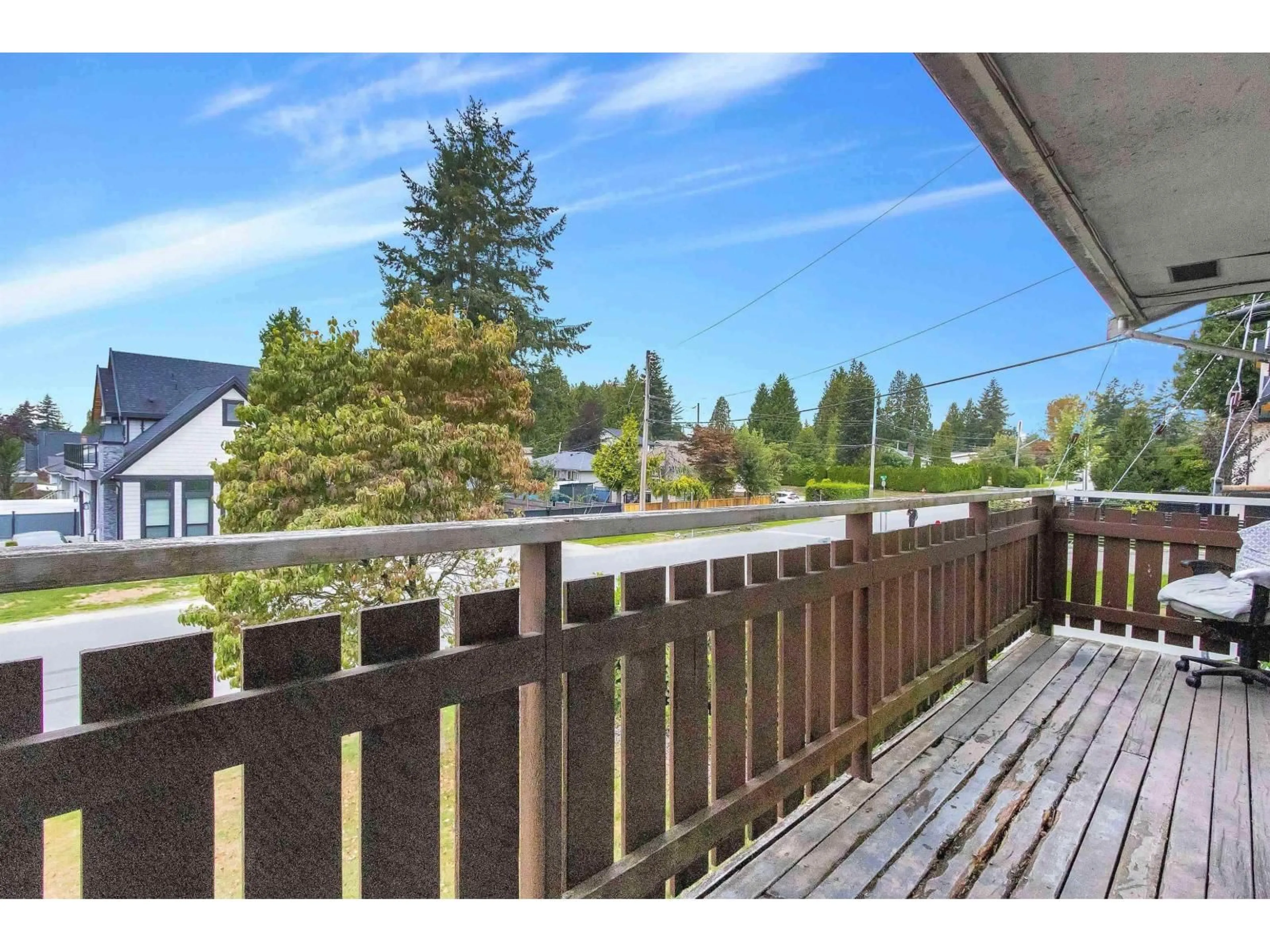 Patio, water/lake/river/ocean view for 9892 130, Surrey British Columbia V3T3L4