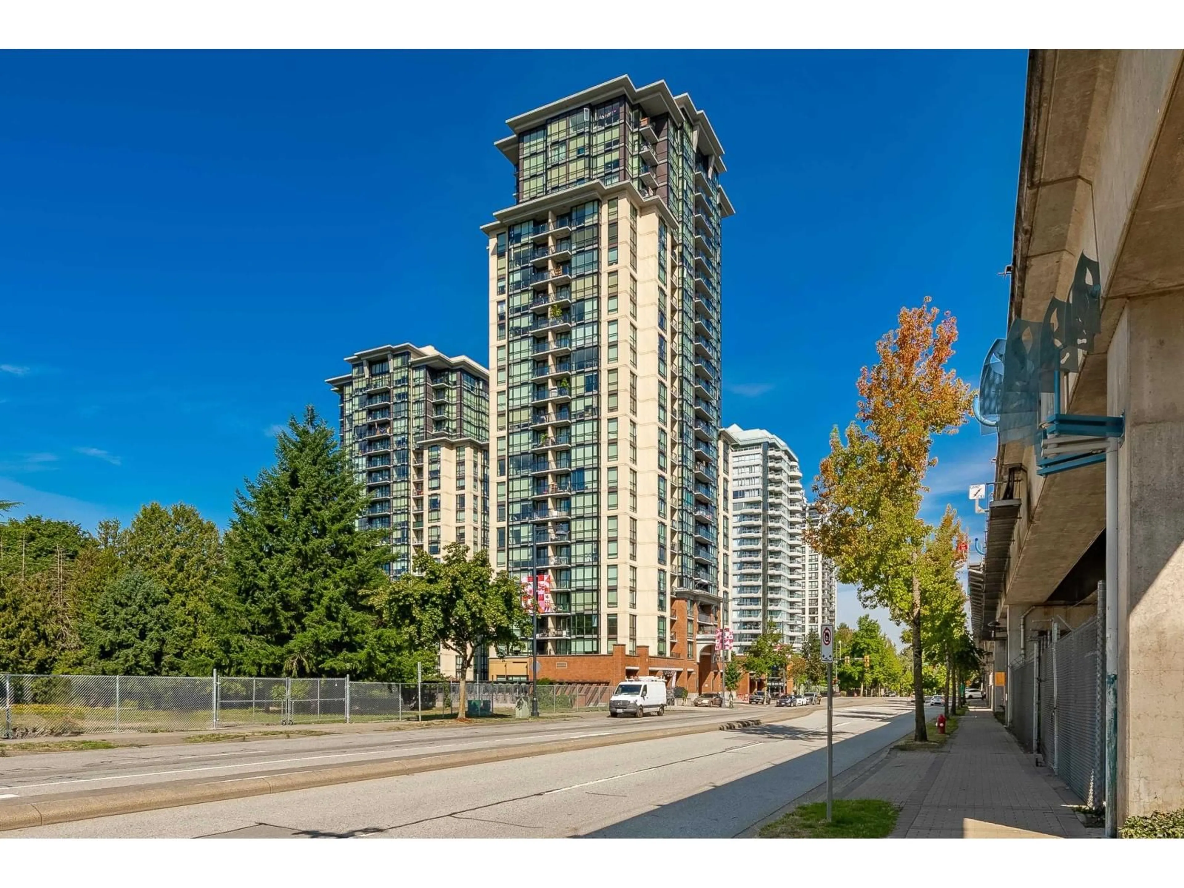 Unknown for 1705 - 10777 UNIVERSITY, Surrey British Columbia V3T0E6