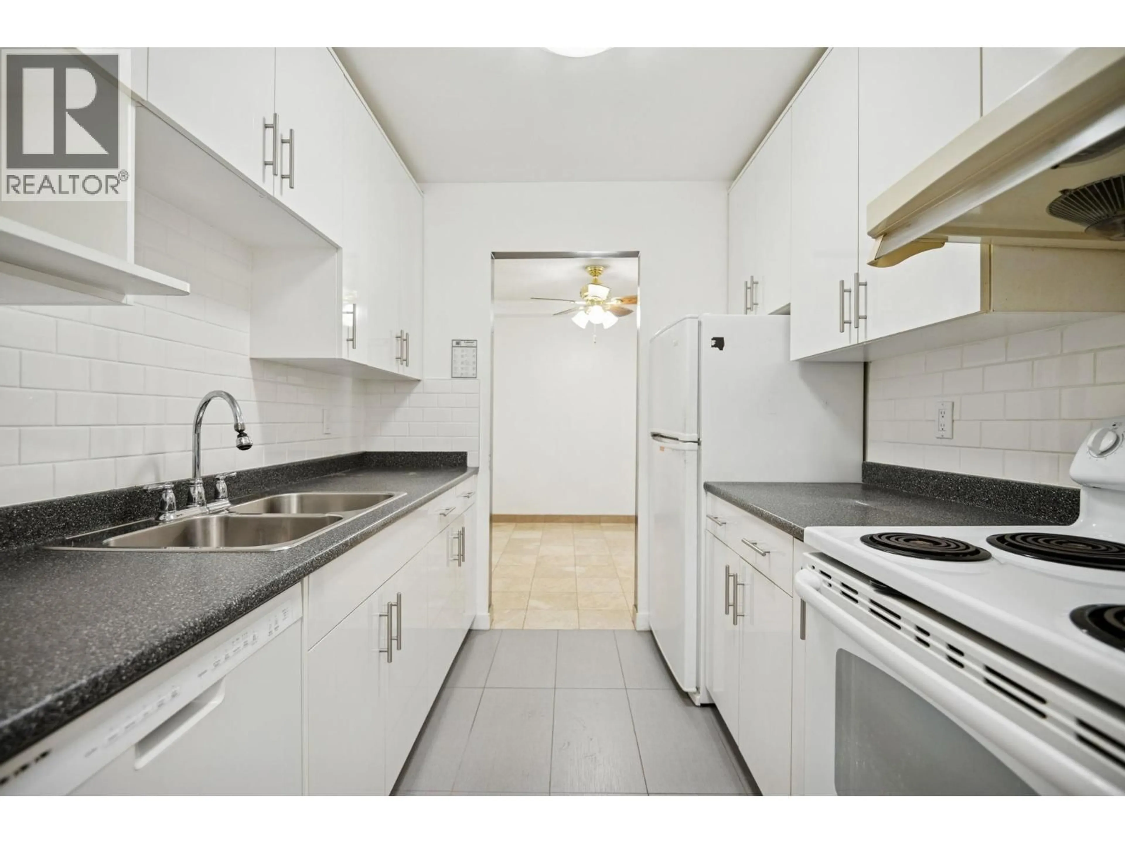 Standard kitchen, unknown for 134 - 8411 ACKROYD ROAD, Richmond British Columbia V6X3E6