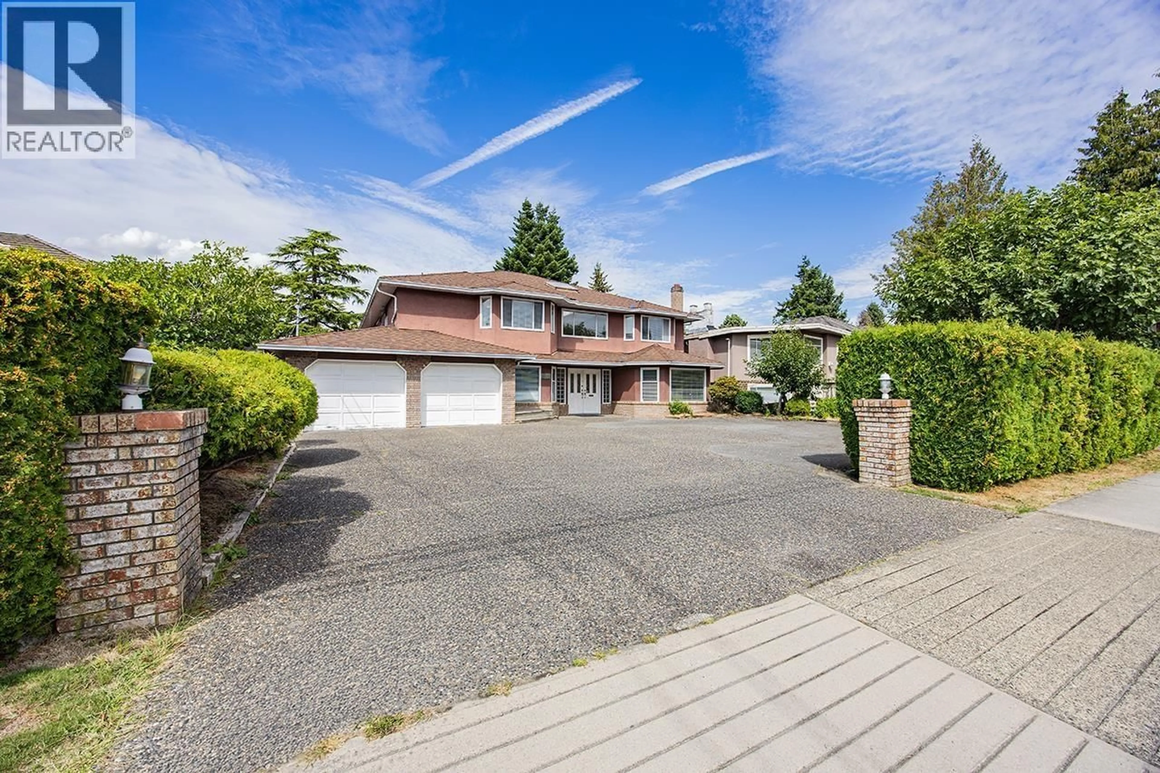 A pic from outside/outdoor area/front of a property/back of a property/a pic from drone, street for 4131 BLUNDELL ROAD, Richmond British Columbia V7C1G7